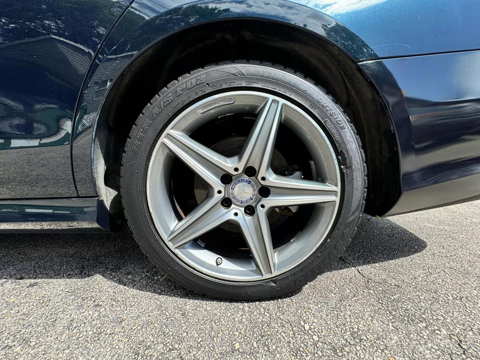 Mercedes-Benz E 300 Sport Sedan снимка Mercedes-Benz E 300 Sport Sedan