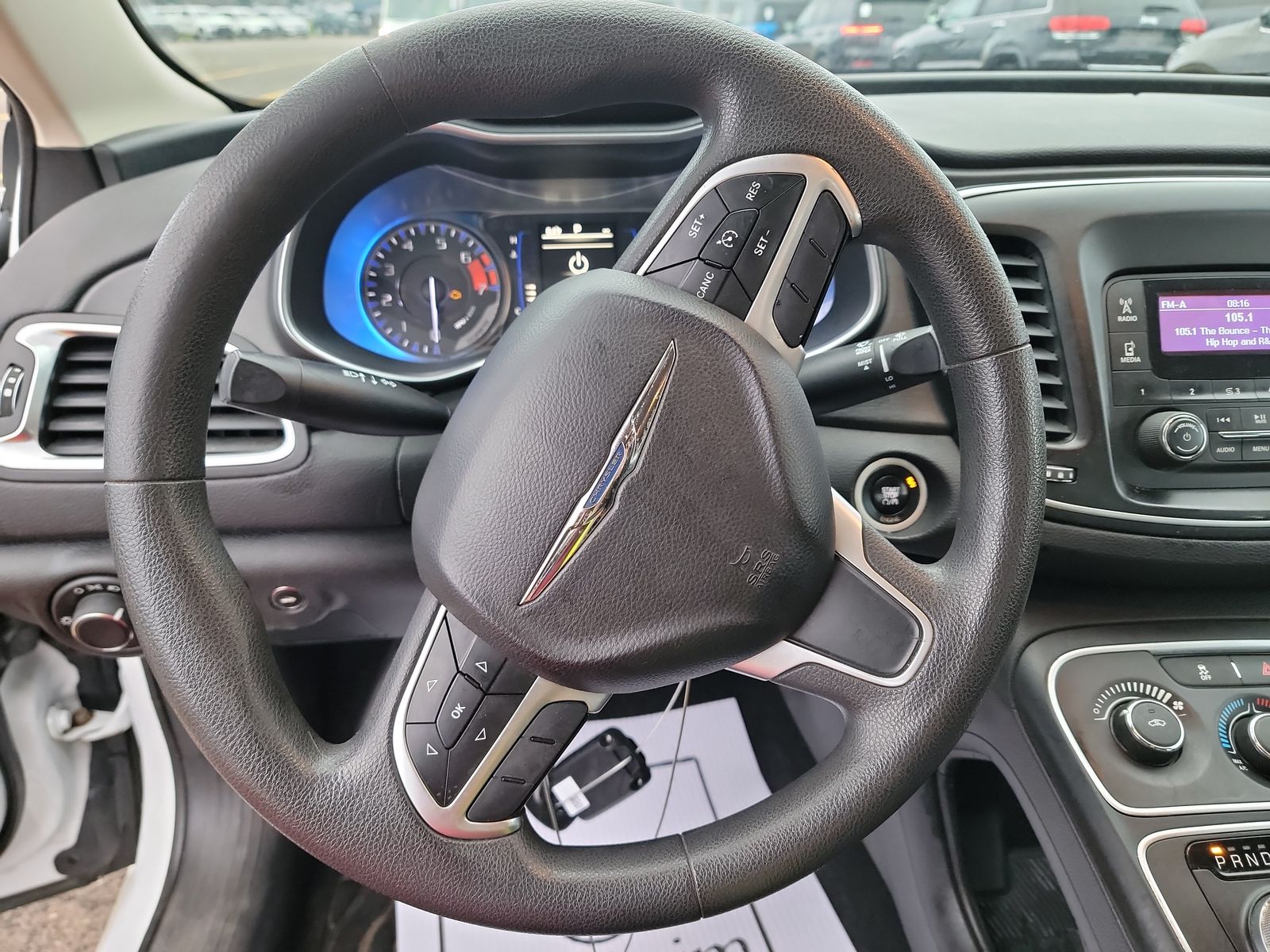 2015 Chrysler 200 LX FWD