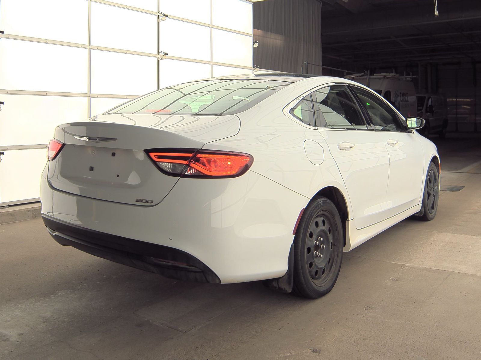 2015 Chrysler 200 LX FWD