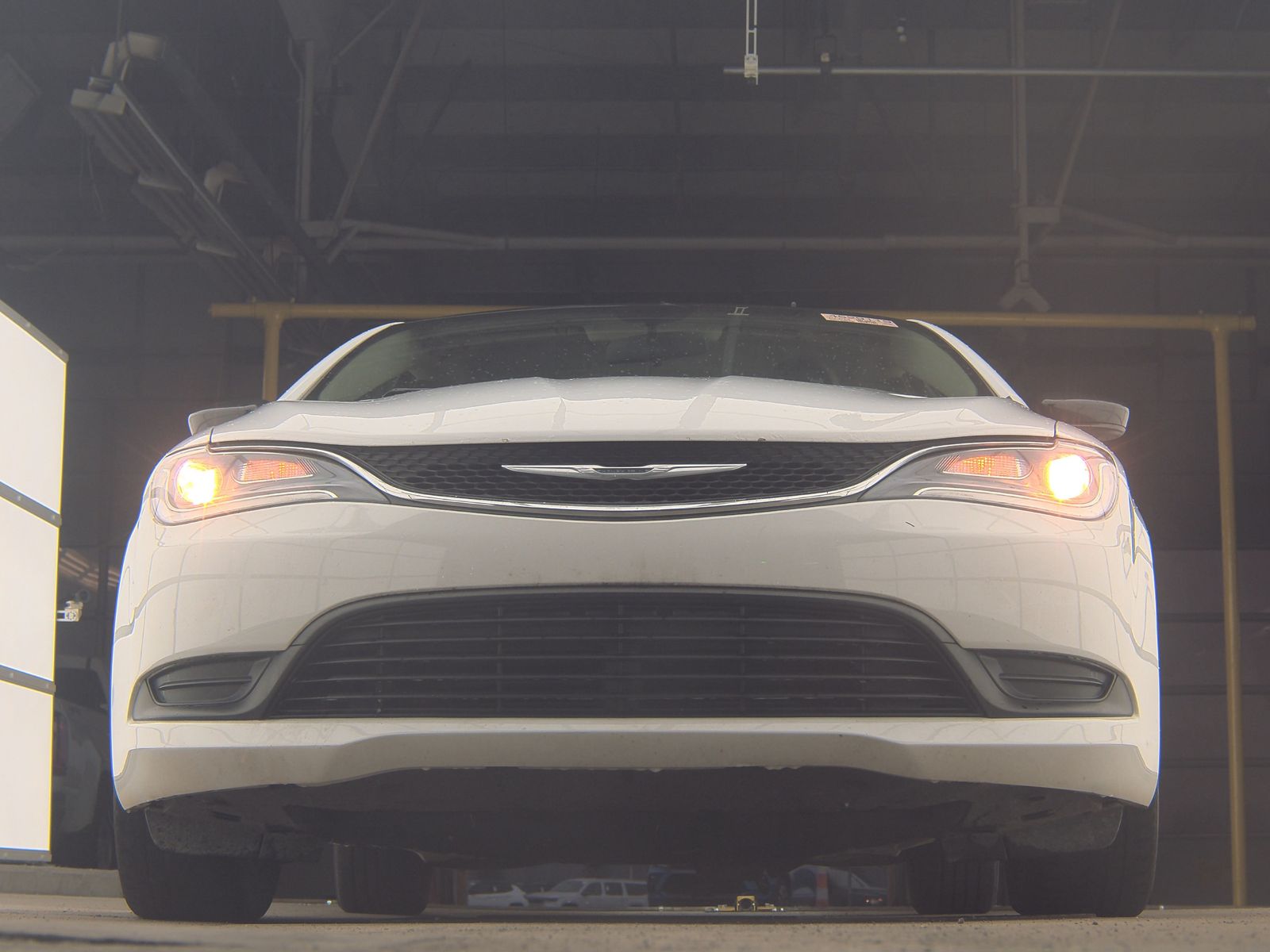 2015 Chrysler 200 LX FWD