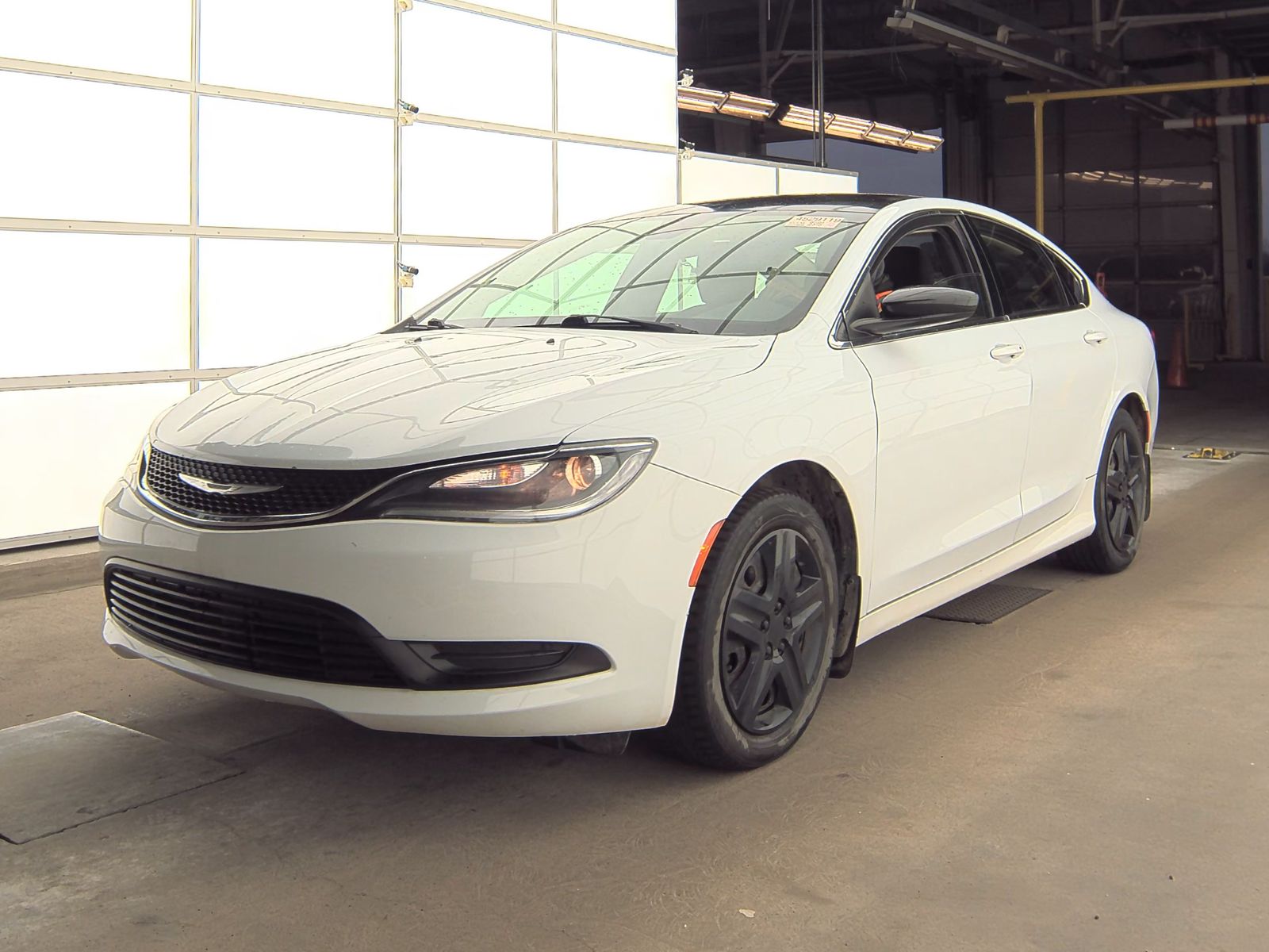 2015 Chrysler 200 LX FWD