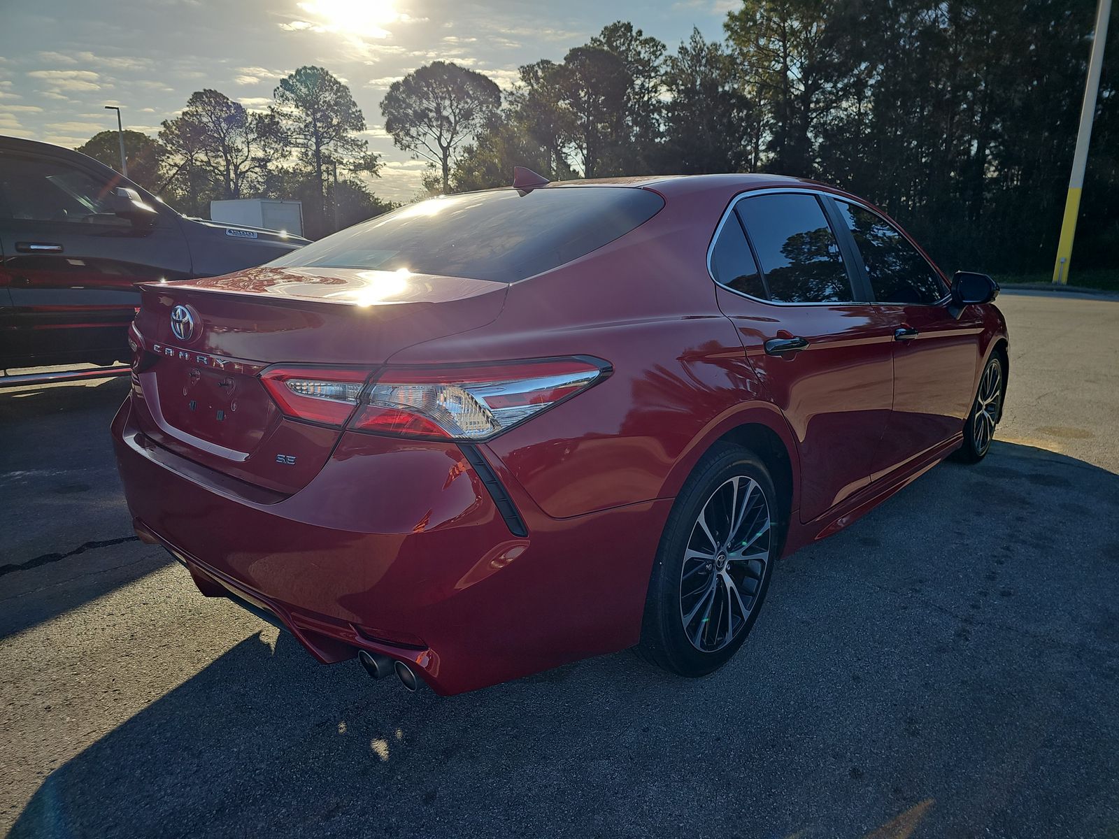 2020 Toyota Camry SE FWD