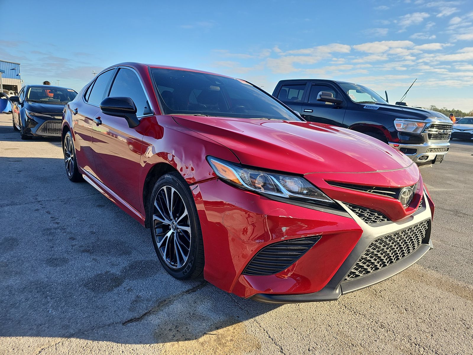 2020 Toyota Camry SE FWD