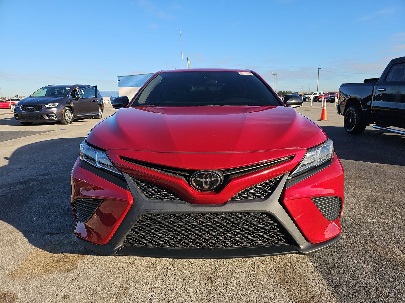 2020 Toyota Camry SE FWD