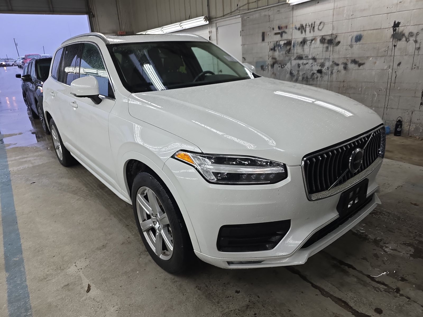 2020 Volvo XC90 T6 Momentum AWD