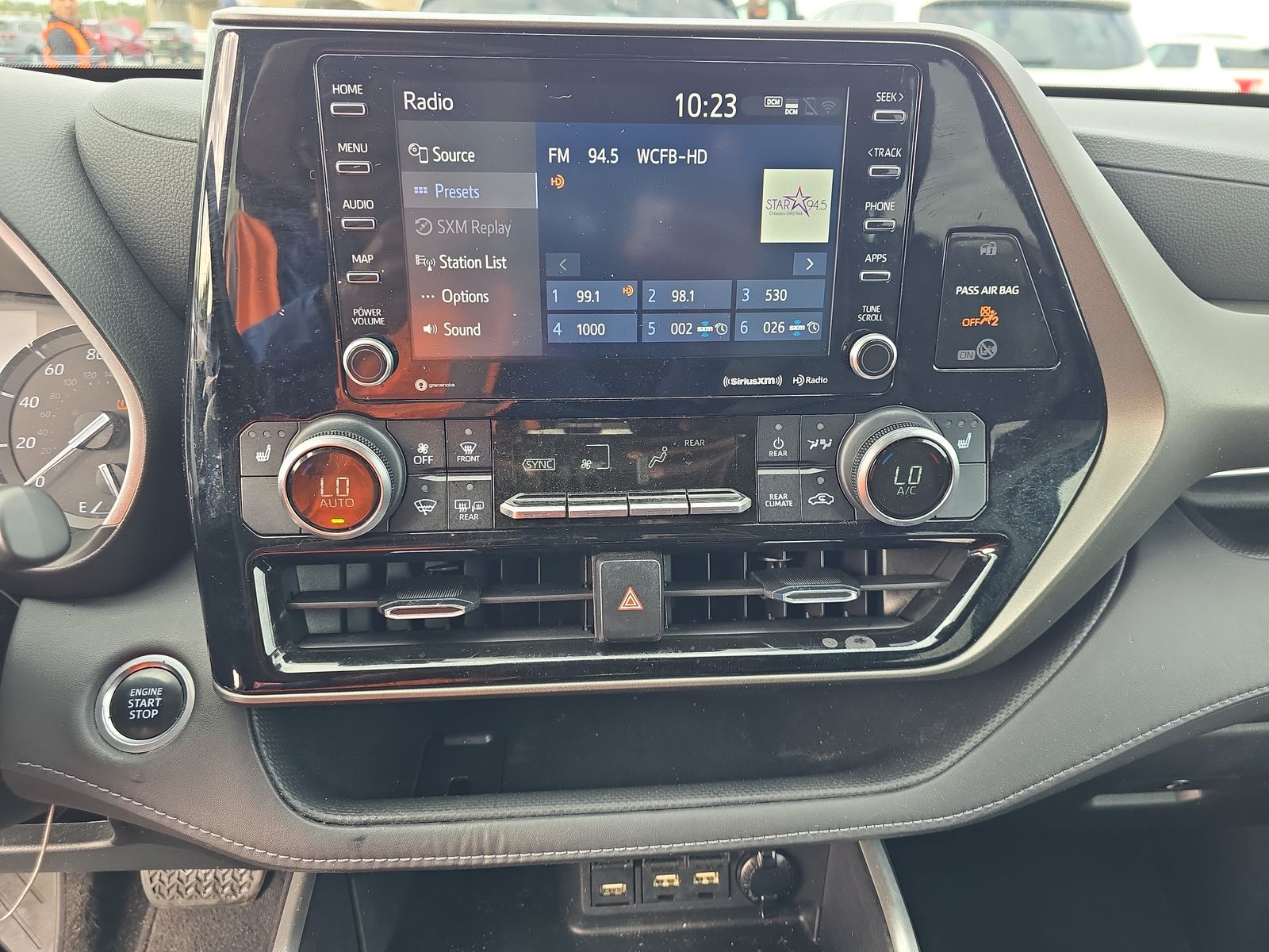 2021 Toyota Highlander XLE FWD