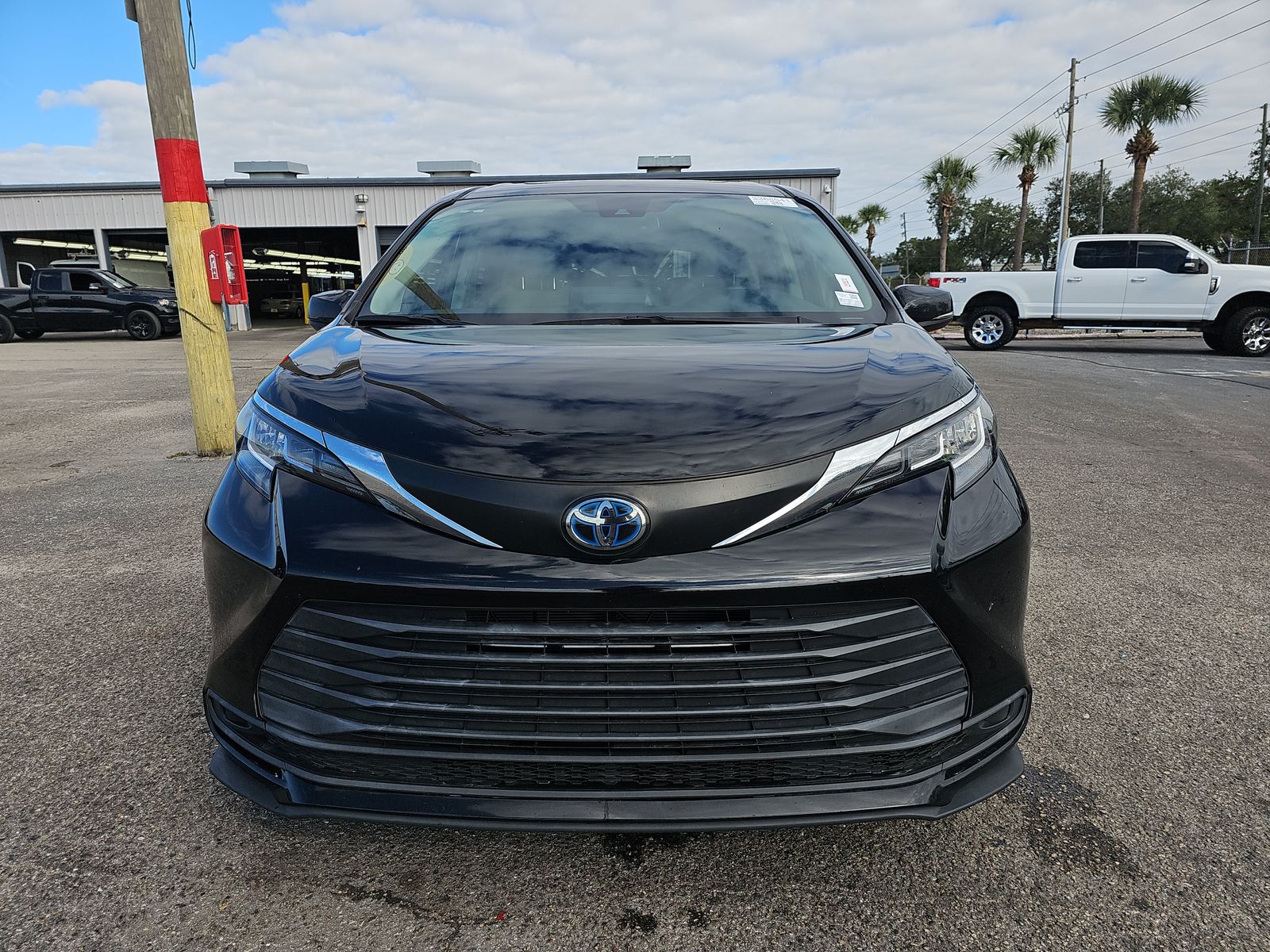 2021 Toyota Sienna LE FWD