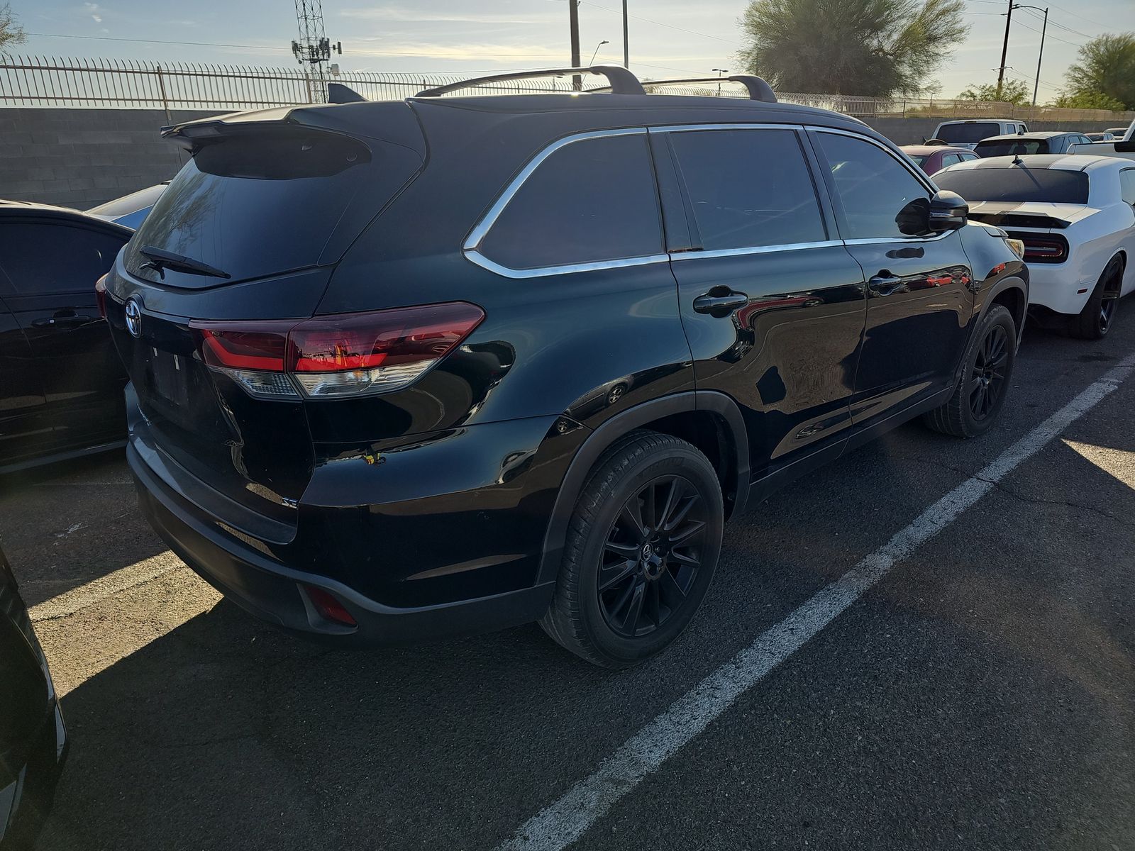 2019 Toyota Highlander SE FWD