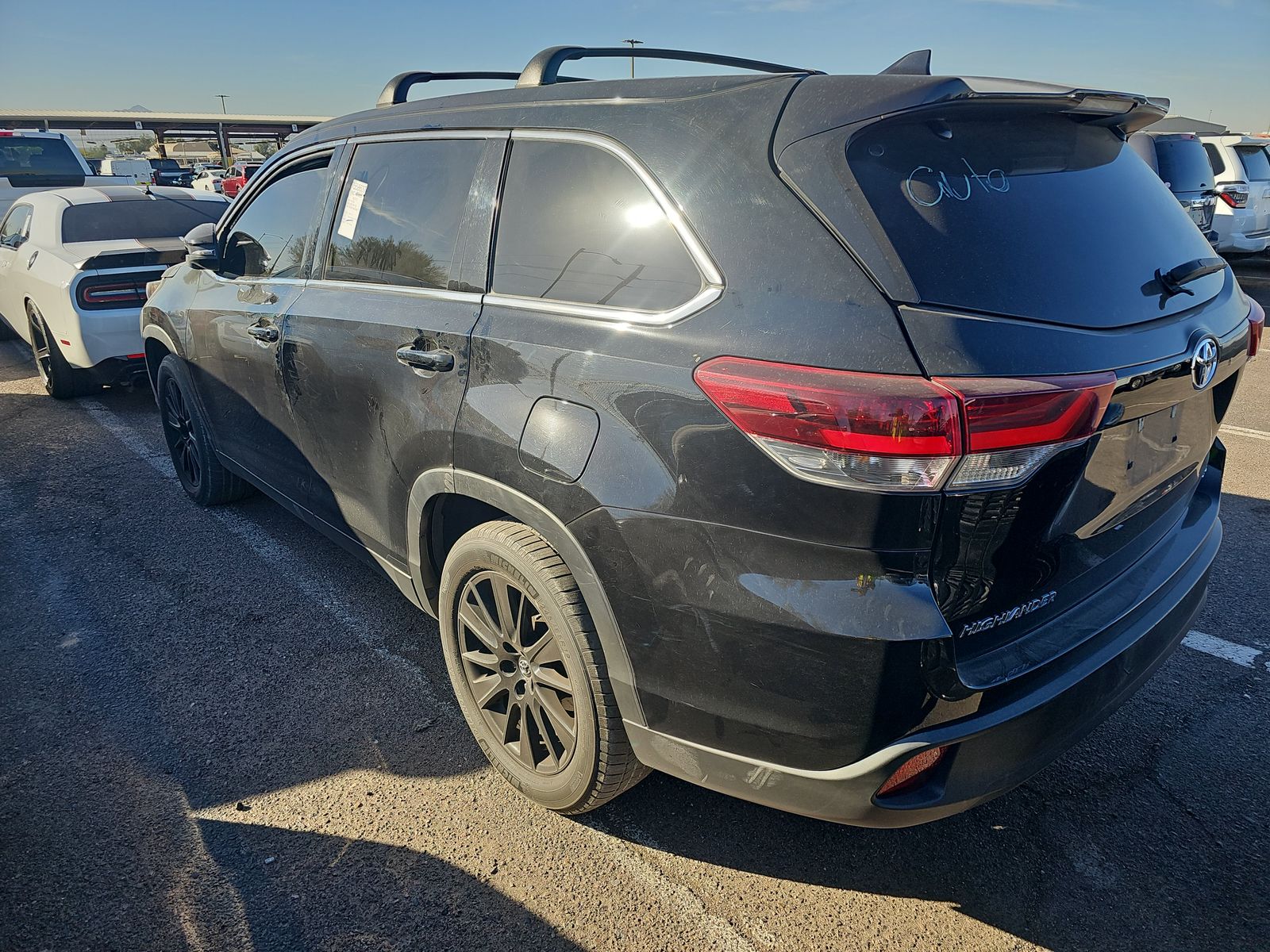 2019 Toyota Highlander SE FWD