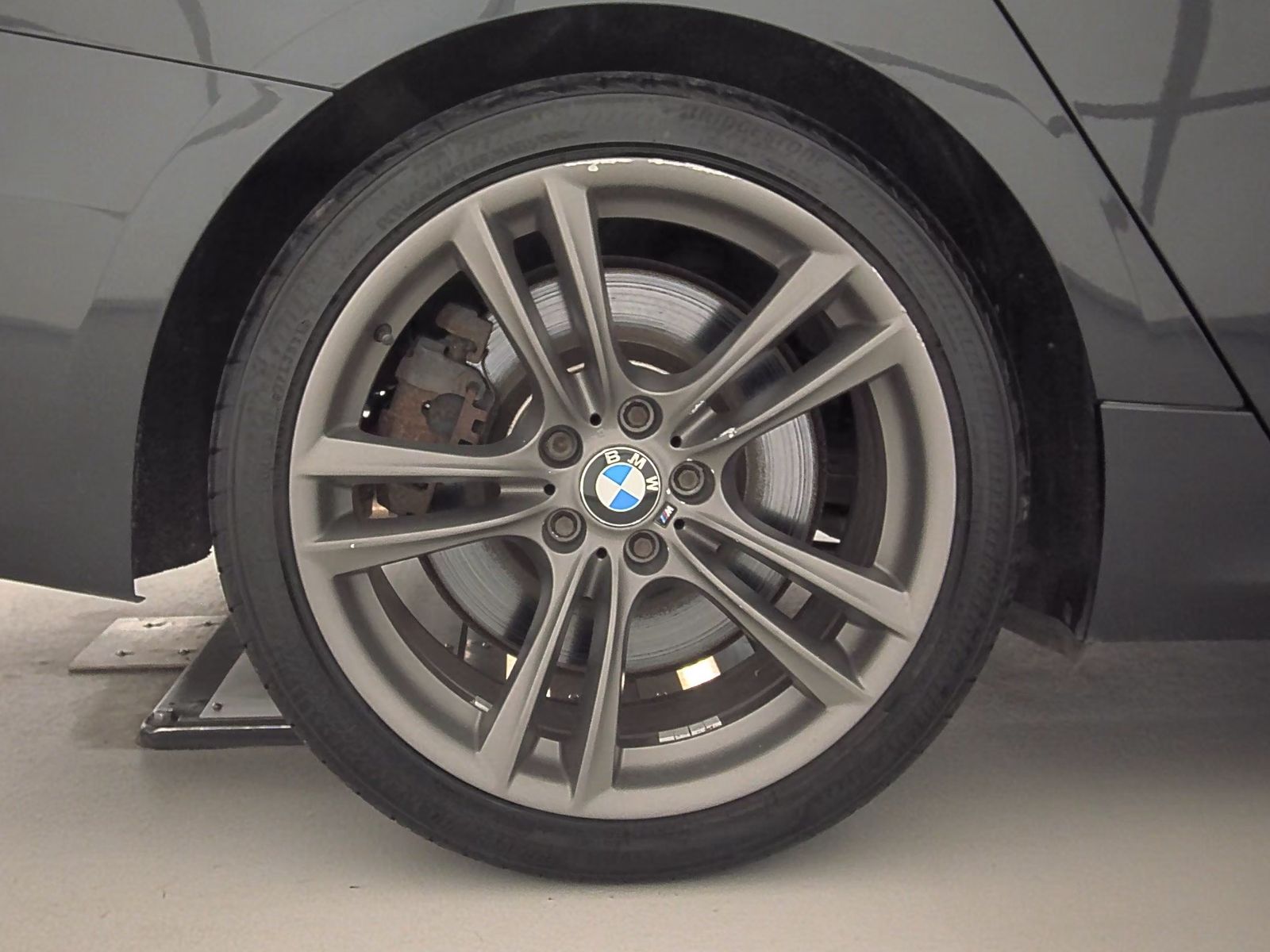 2013 BMW 5 Series Gran Turismo 550i xDrive AWD