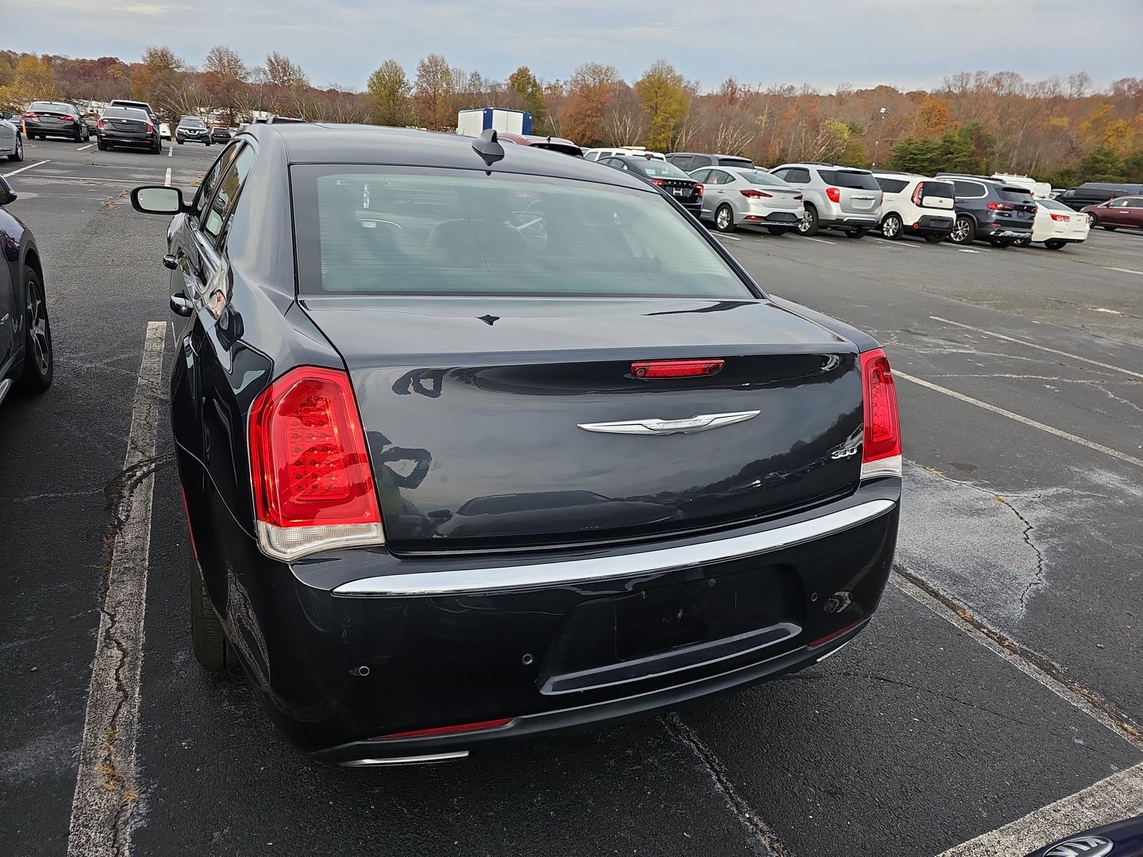 2017 Chrysler 300 Limited RWD