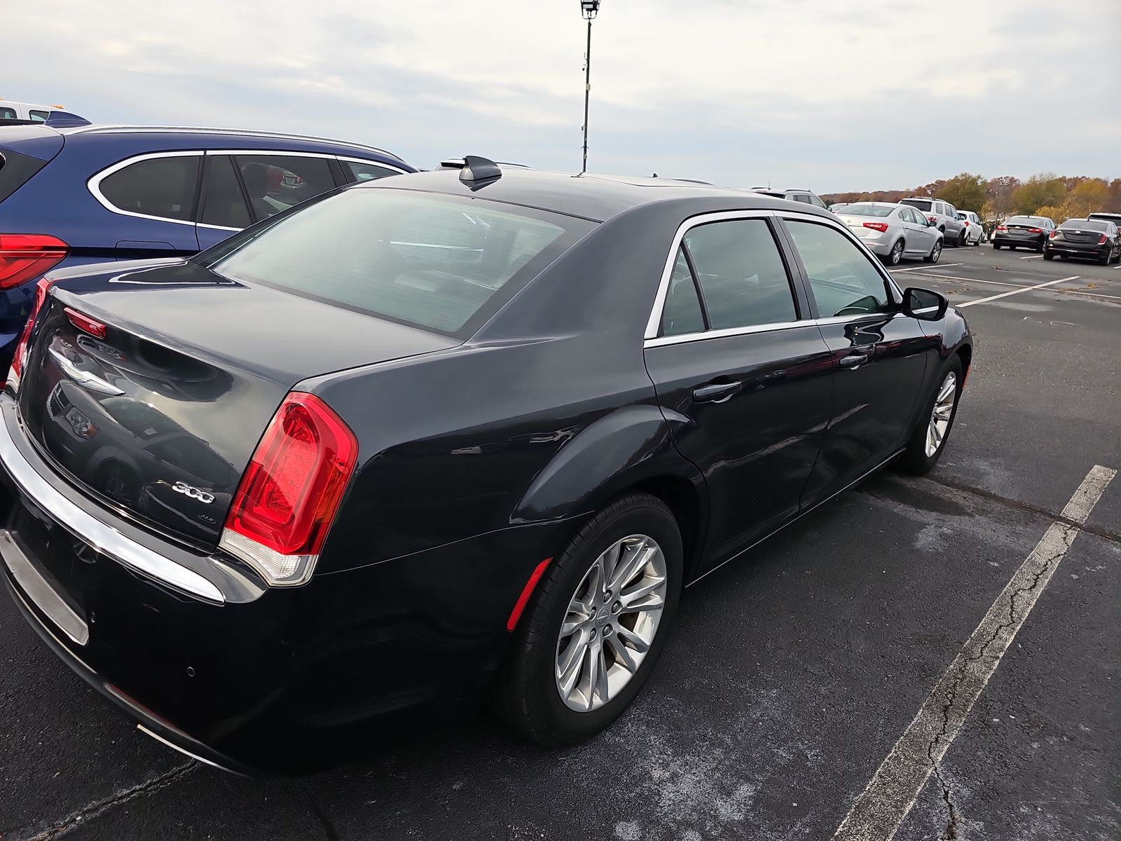 2017 Chrysler 300 Limited RWD