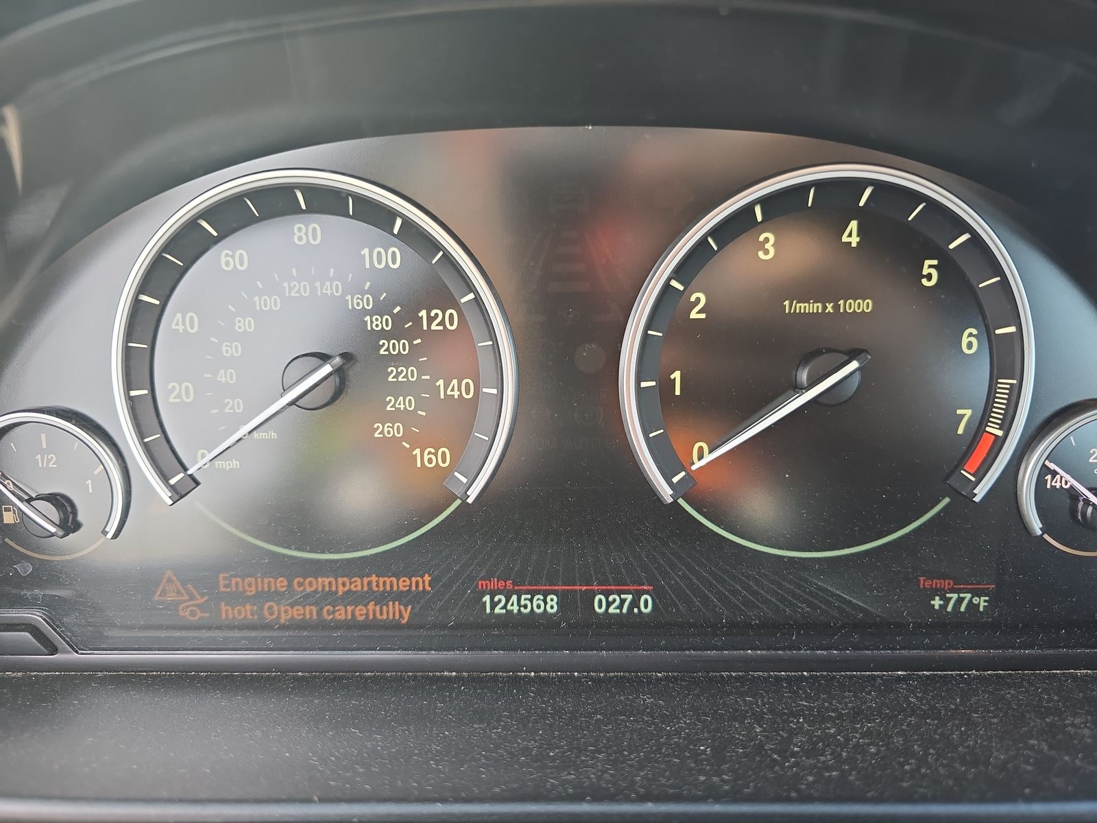 BMW 5 Series Sedan 550i xDrive M SPORT LINE снимка BMW 5 Series Sedan 550i xDrive M SPORT LINE