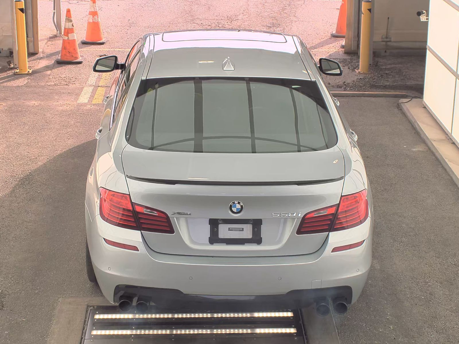 BMW 5 Series Sedan 550i xDrive M SPORT LINE снимка BMW 5 Series Sedan 550i xDrive M SPORT LINE
