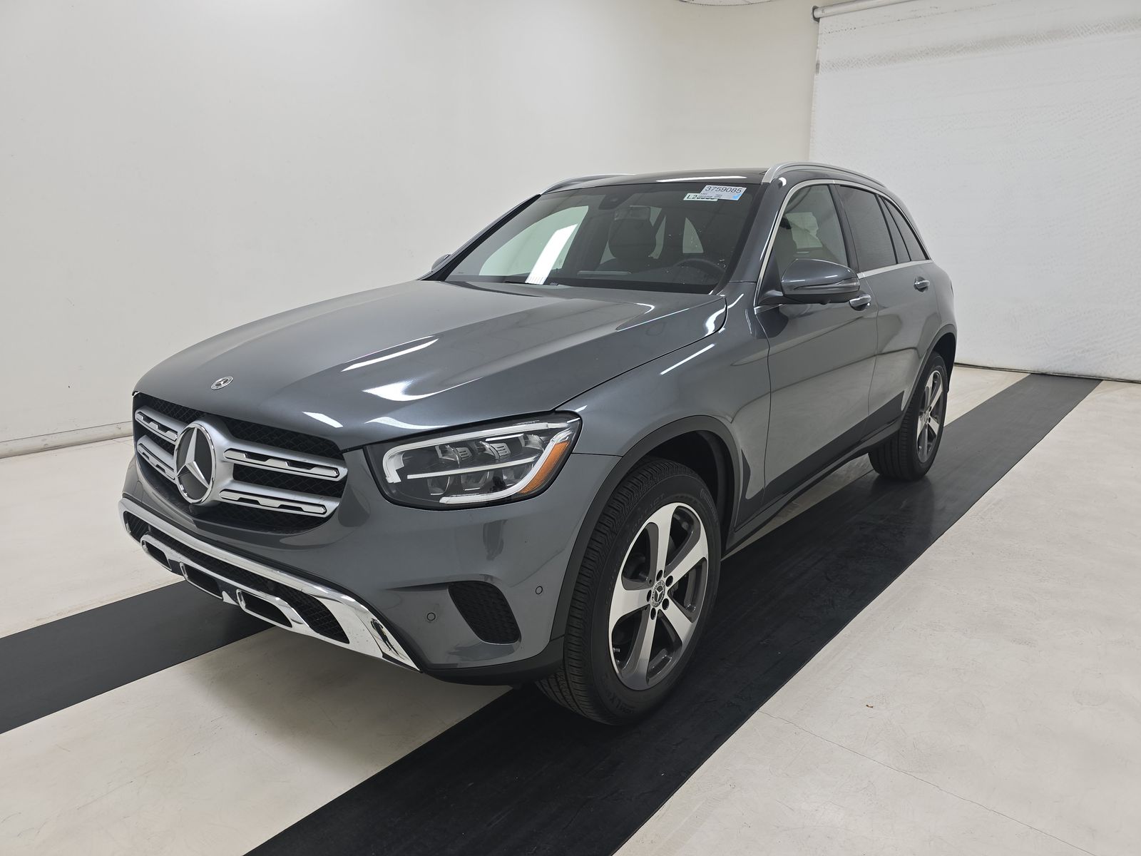 2021 Mercedes-Benz GLC 300