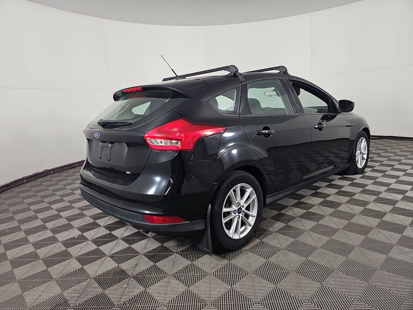 2016 Ford Focus SE FWD