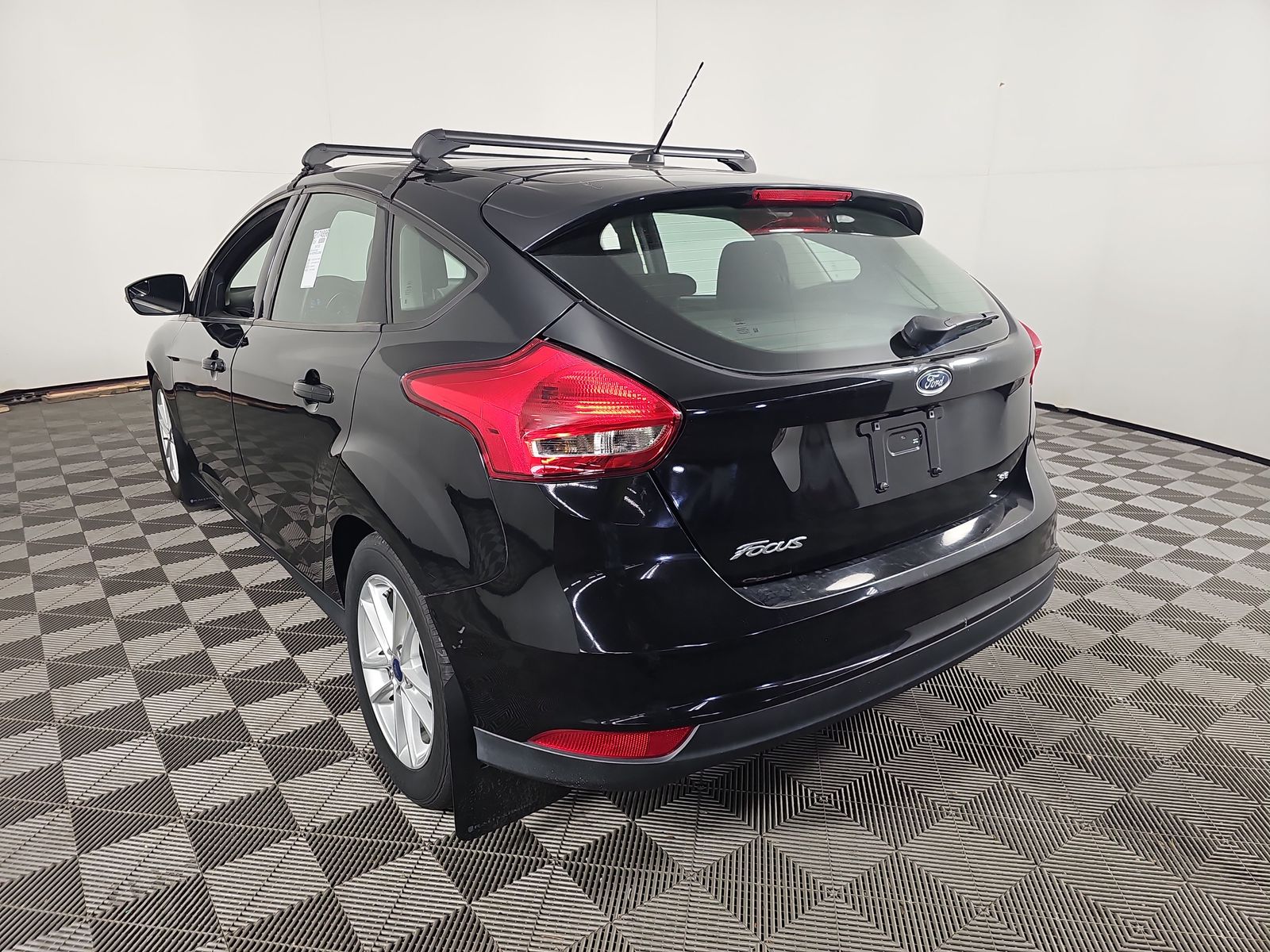 2016 Ford Focus SE FWD