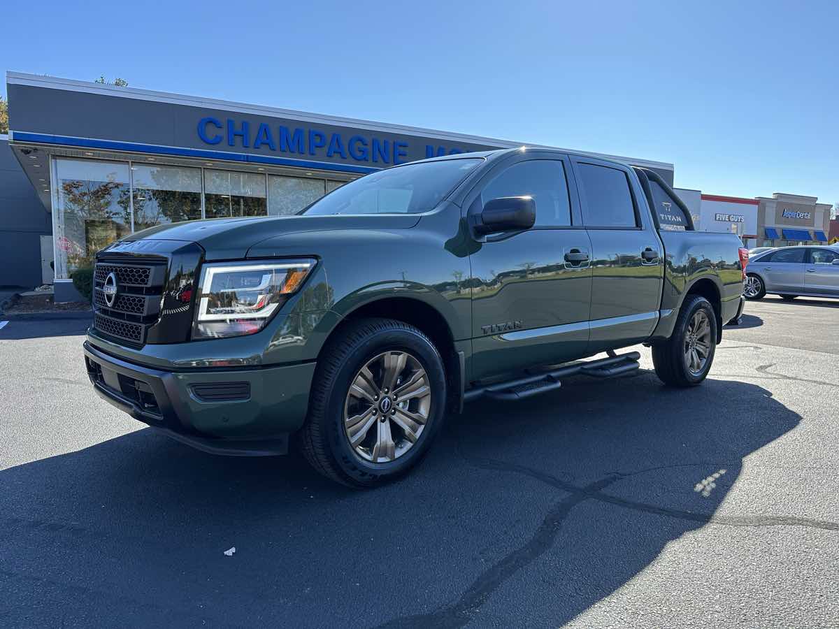 2024 Nissan TITAN SV Crew Cab Extra Short Bed