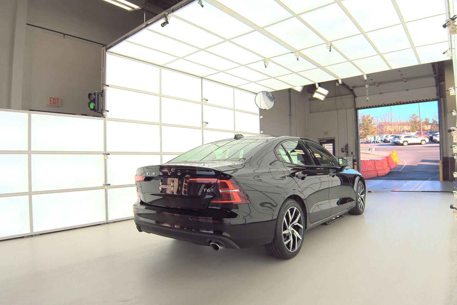 2019 Volvo S60 T6 Momentum AWD