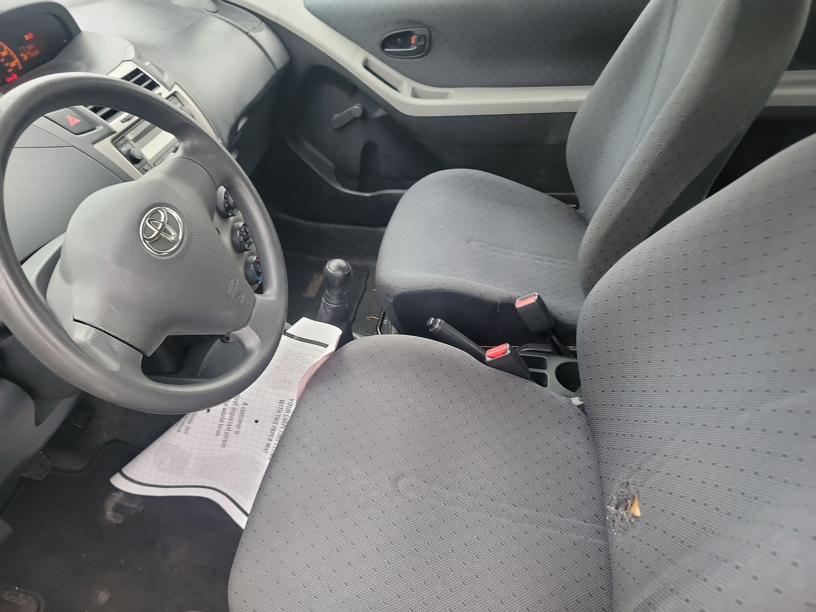 2011 Toyota Yaris Base FWD