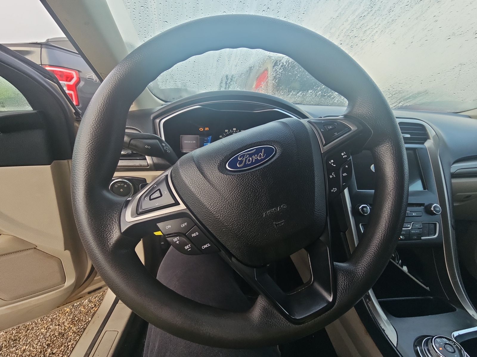 2017 Ford Fusion SE FWD