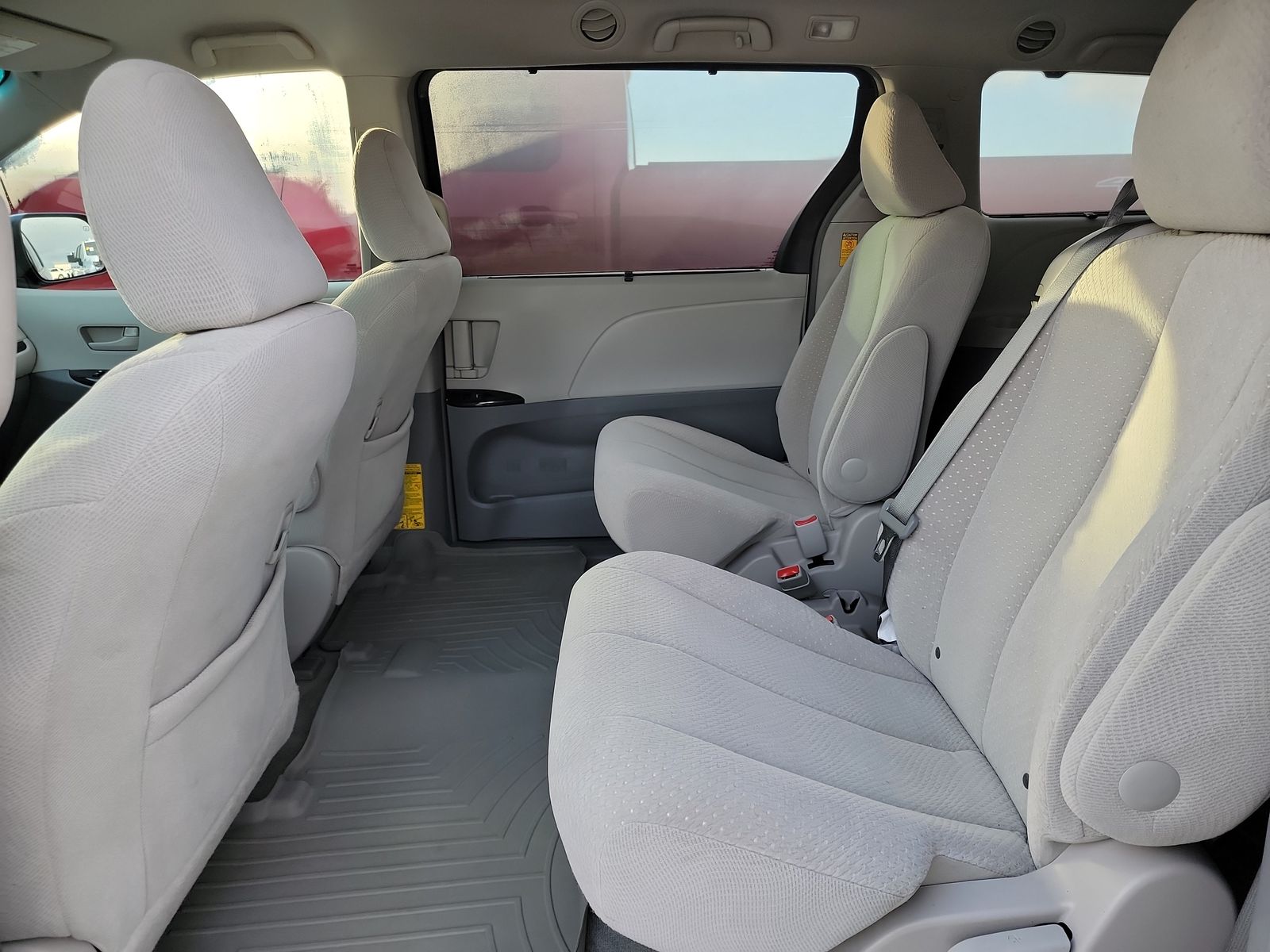 2014 Toyota Sienna LE FWD