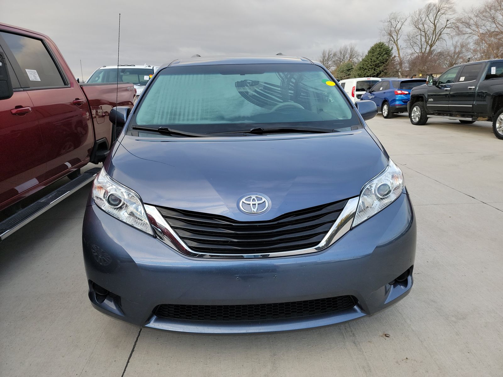 2014 Toyota Sienna LE FWD