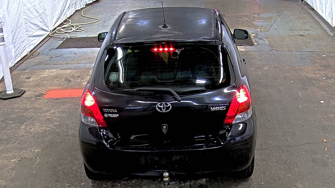 2011 Toyota Yaris Base FWD