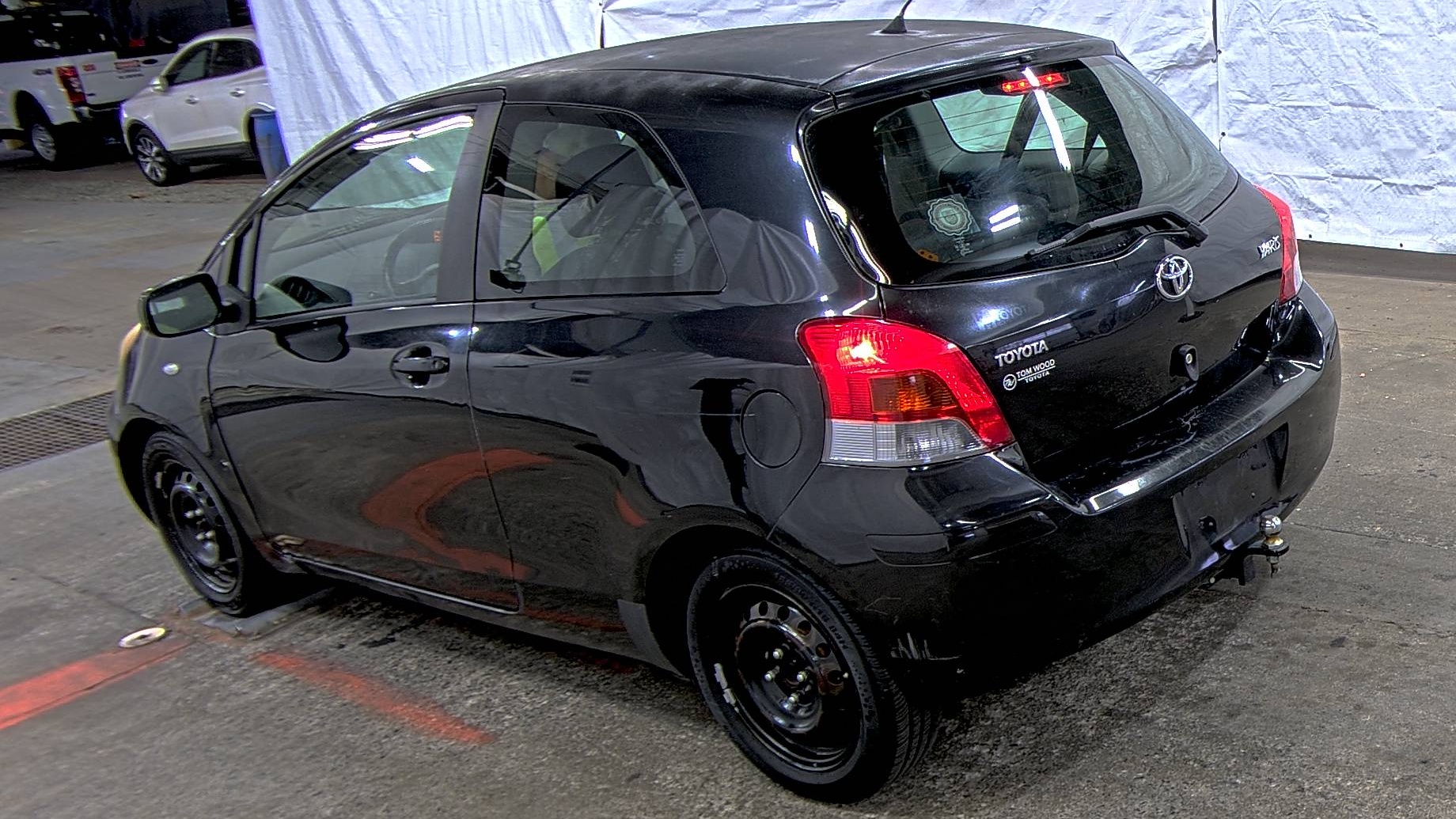 2011 Toyota Yaris Base FWD