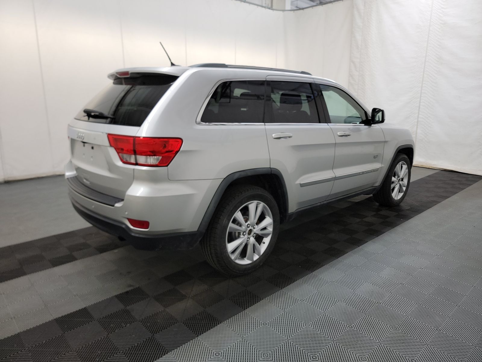 2011 Jeep Grand Cherokee Laredo 70th Anniversary Edition AWD