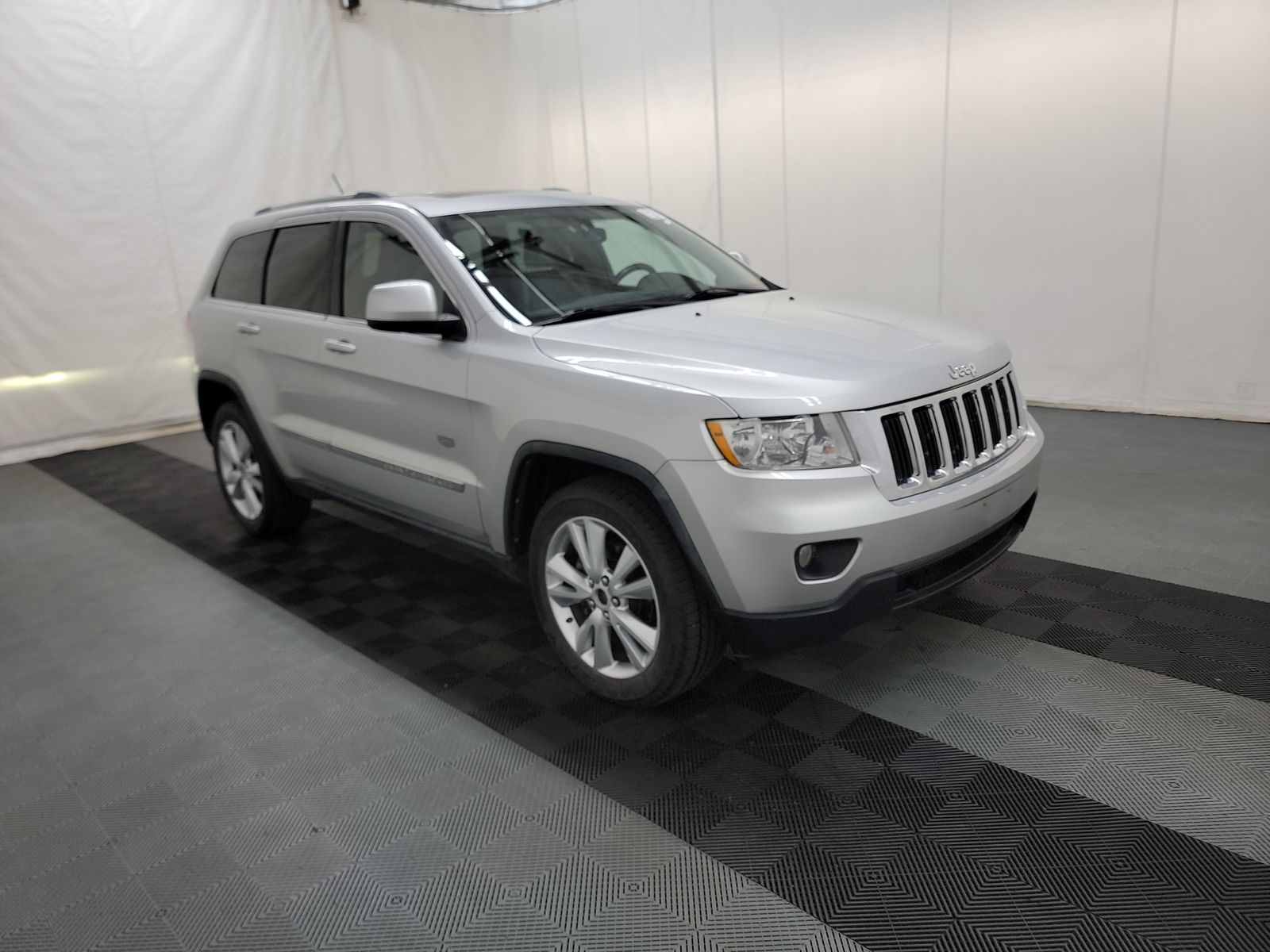 2011 Jeep Grand Cherokee Laredo 70th Anniversary Edition AWD