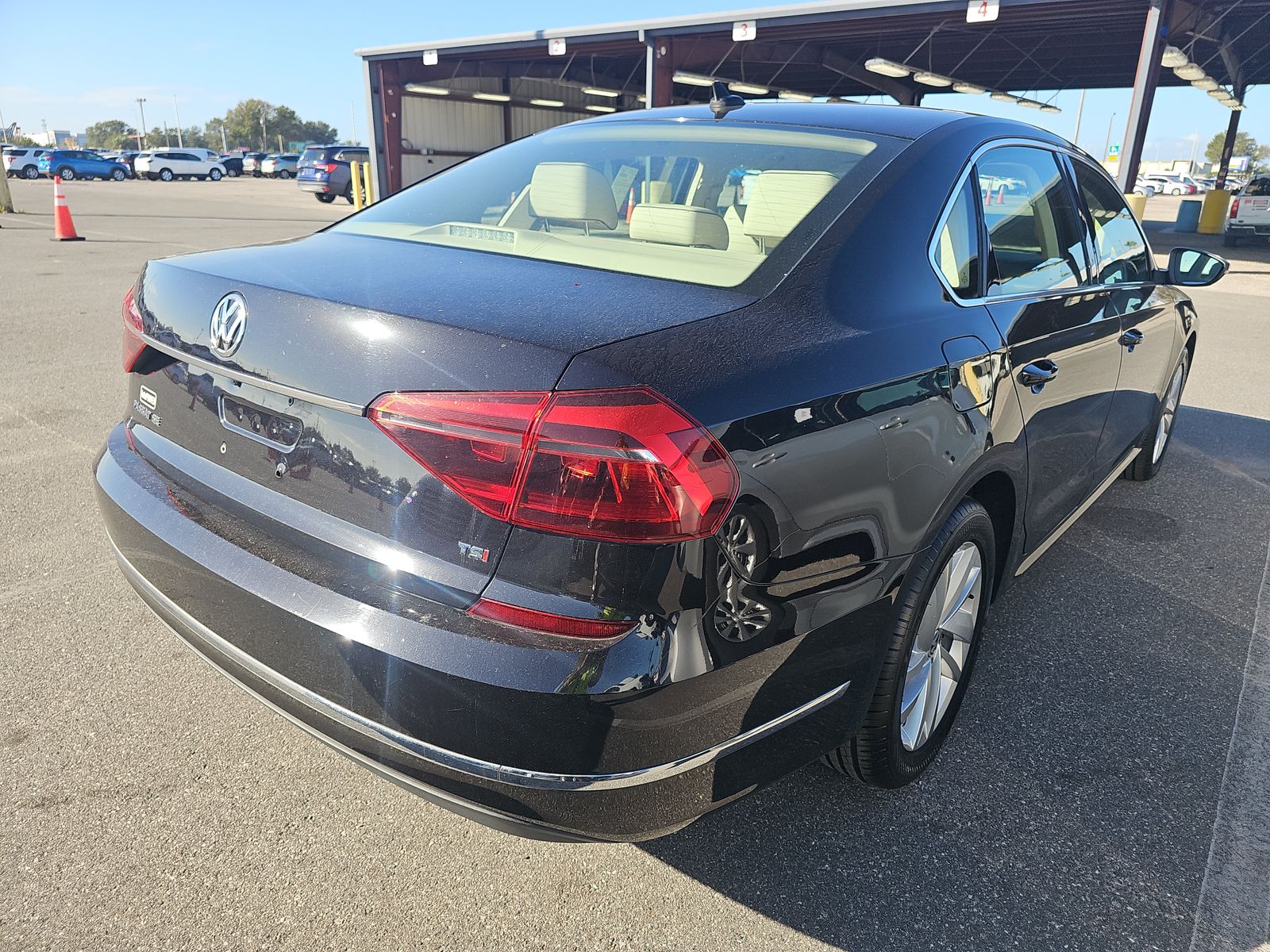 2018 Volkswagen Passat 2.0T SE FWD