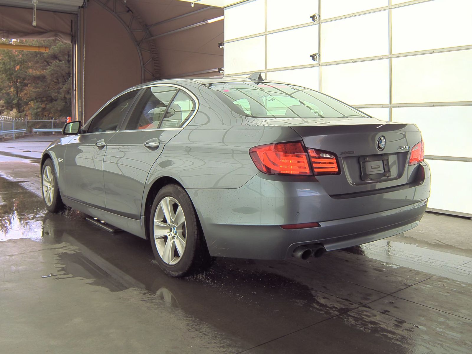 2013 BMW 5 Series 528i xDrive AWD