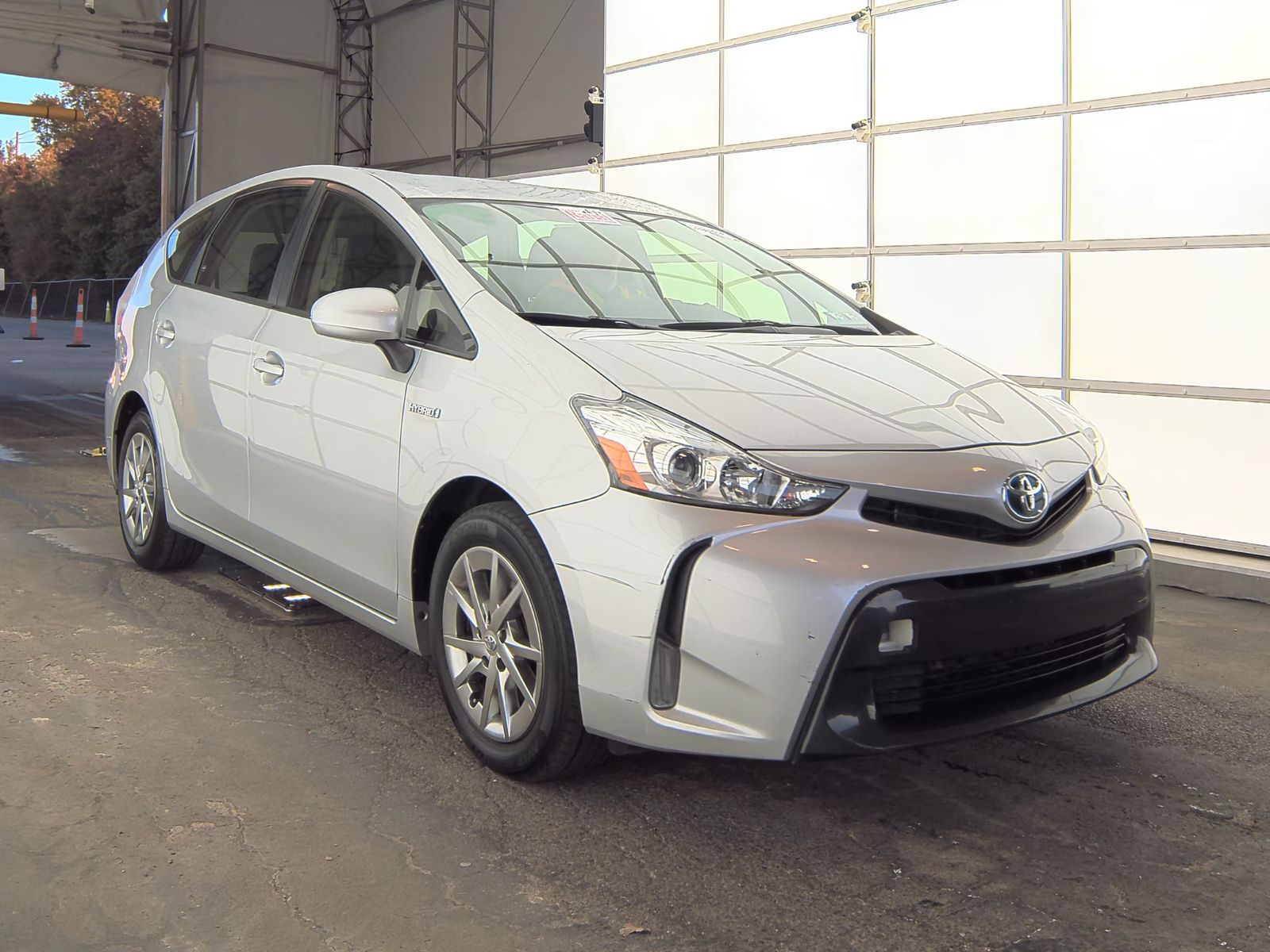 2017 Toyota Prius v Four FWD