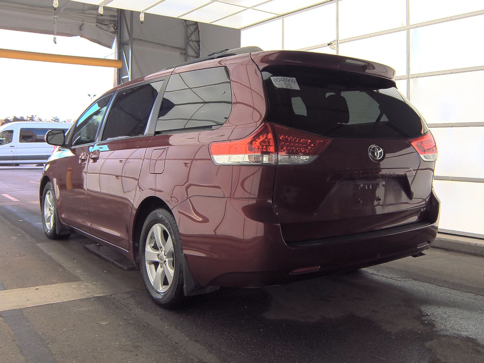 2014 Toyota Sienna LE FWD