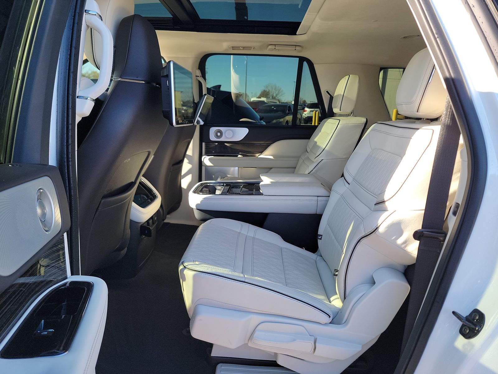 2022 Lincoln Navigator L Black Label AWD