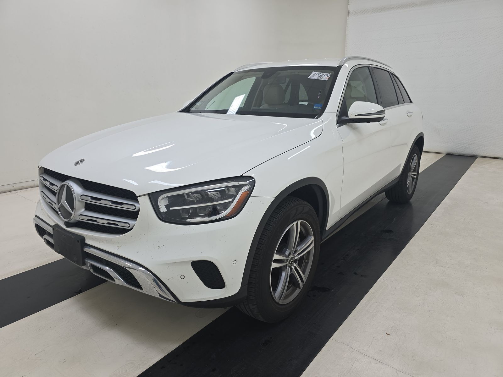 2021 Mercedes-Benz GLC 300