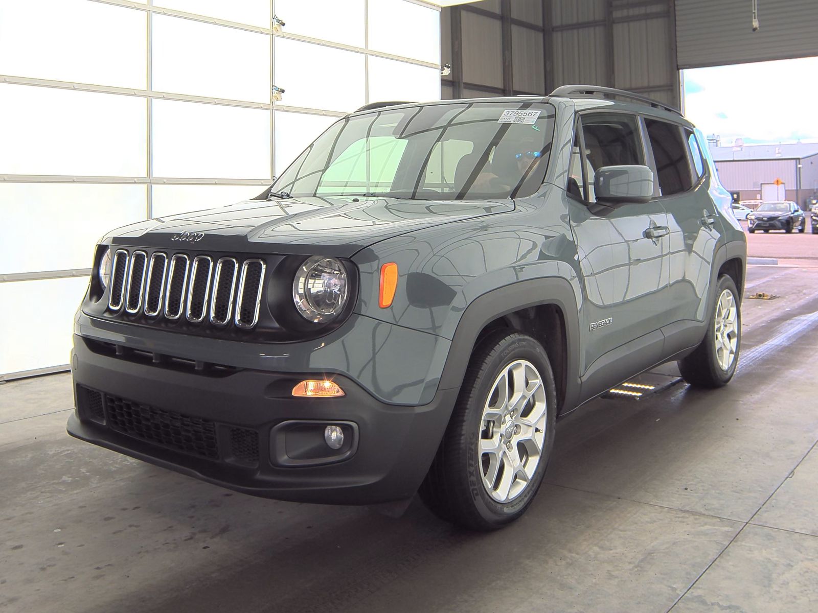 2018 Jeep Renegade Latitude FWD