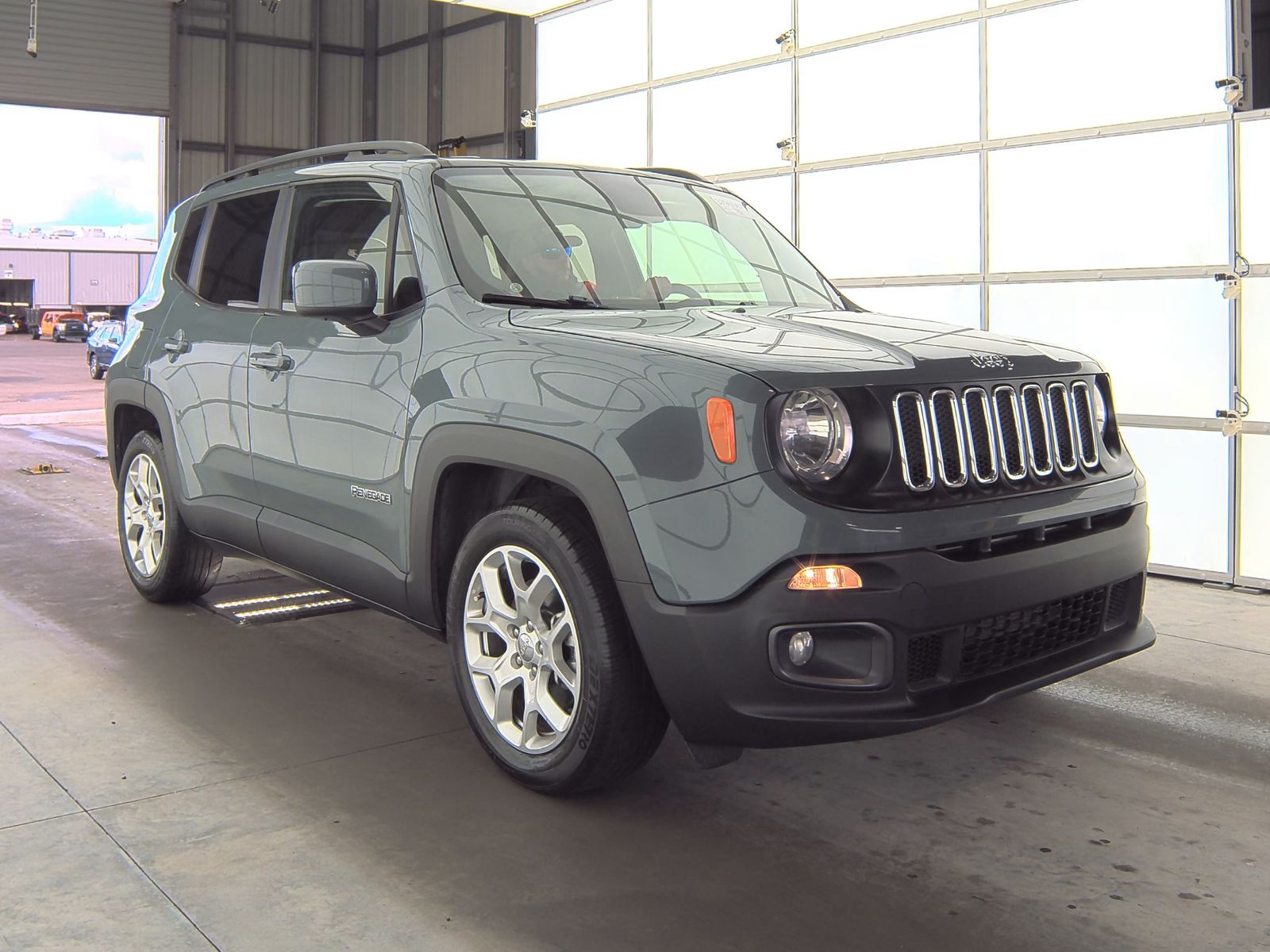 2018 Jeep Renegade Latitude FWD