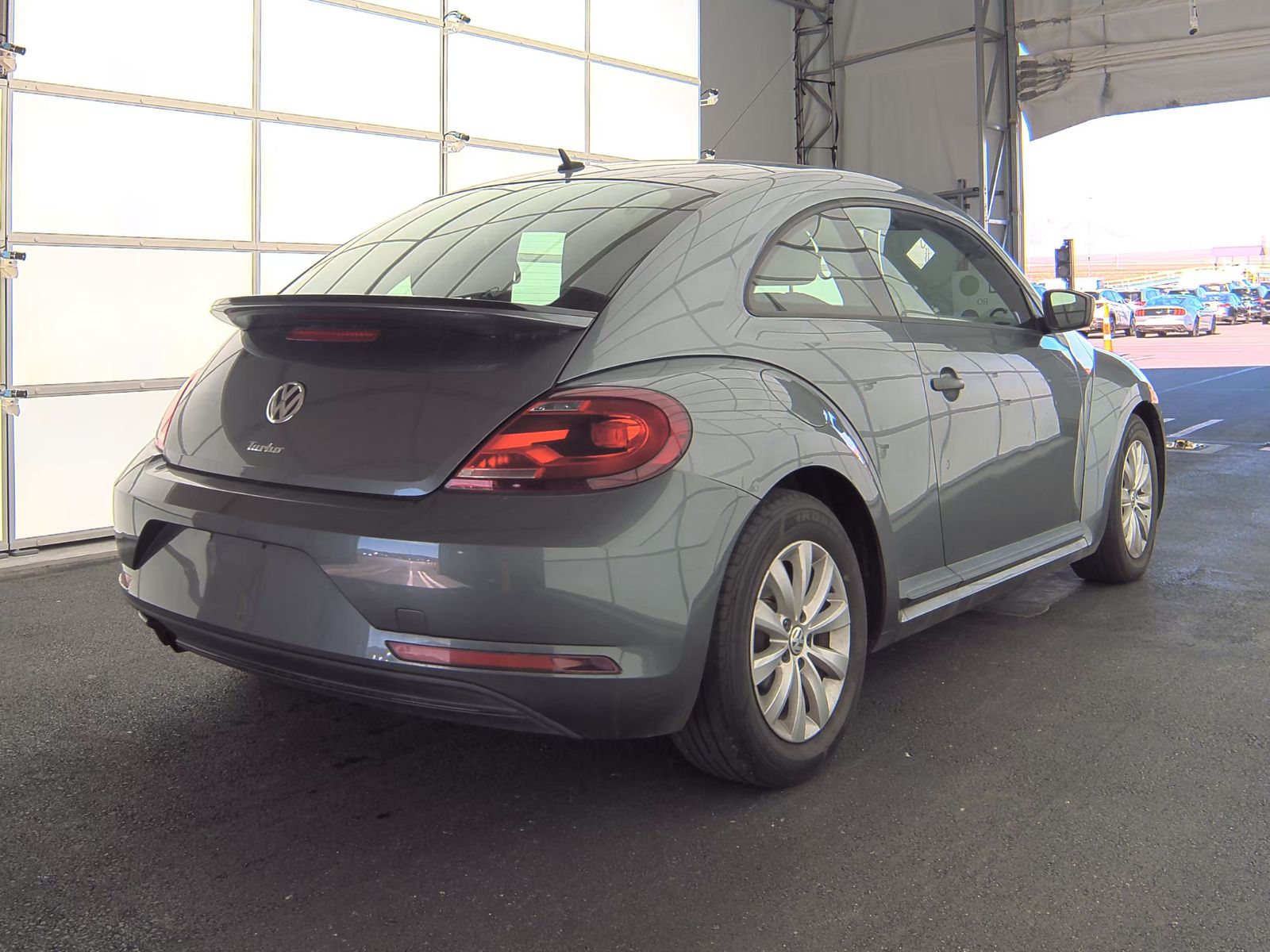 2018 Volkswagen Beetle 2.0T S FWD