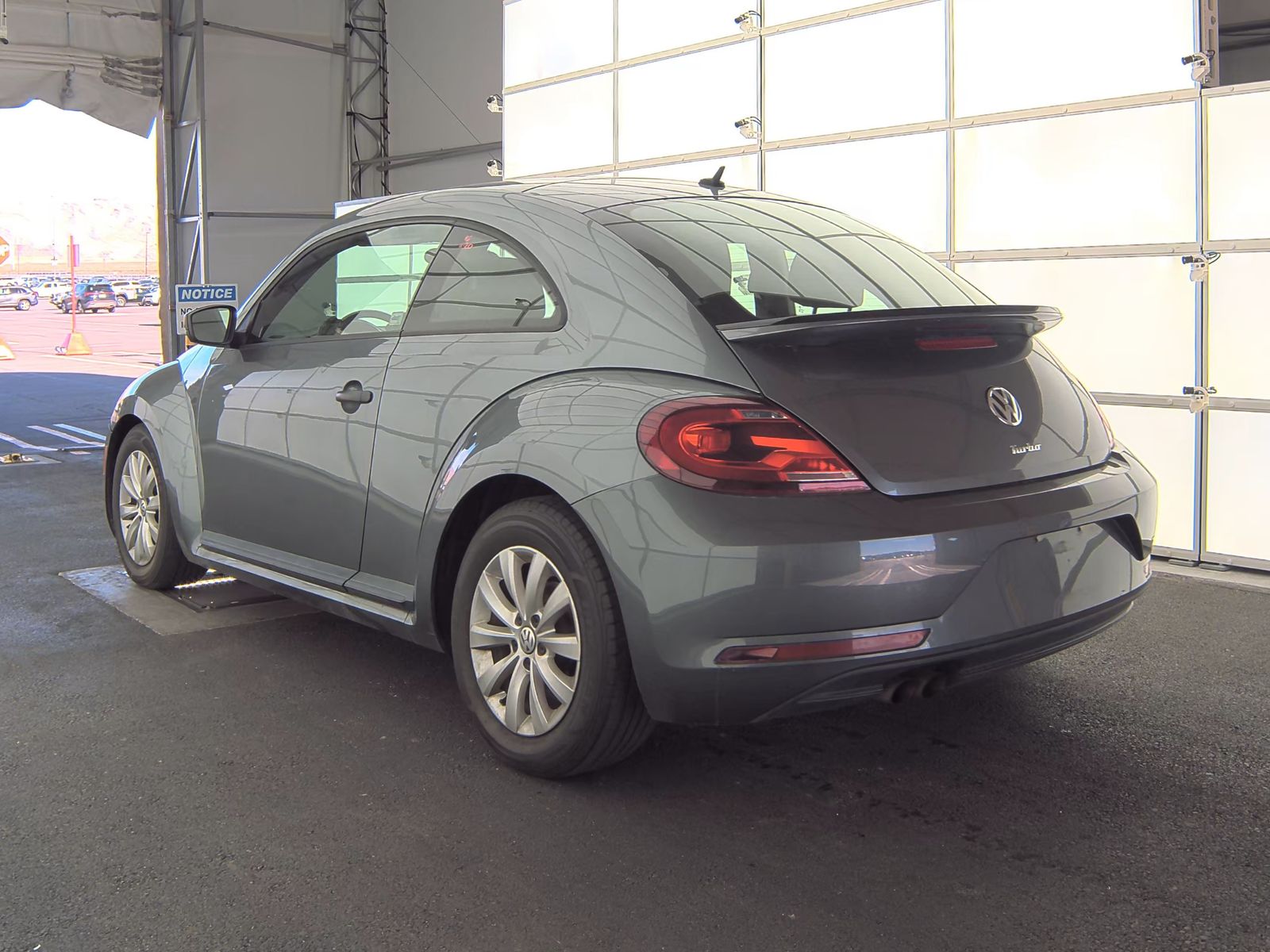 2018 Volkswagen Beetle 2.0T S FWD