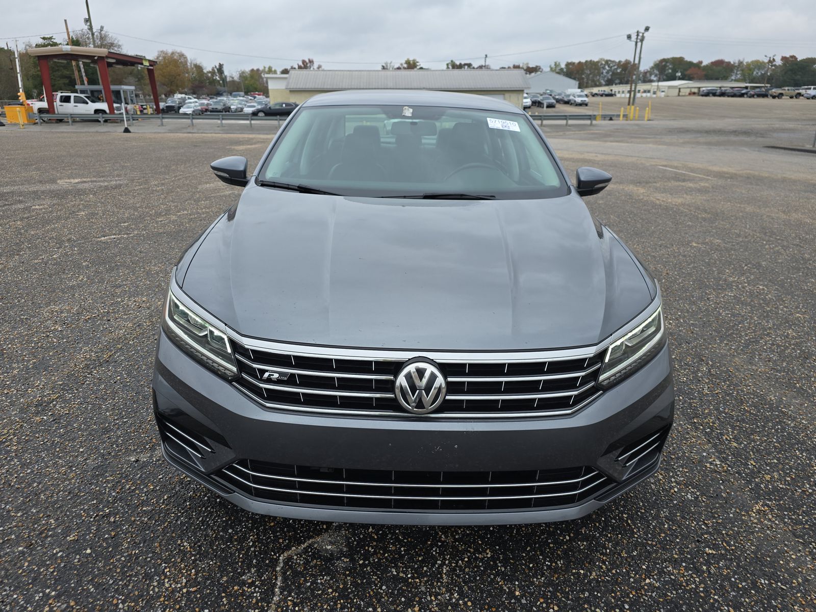 2017 Volkswagen Passat 1.8T R-Line FWD