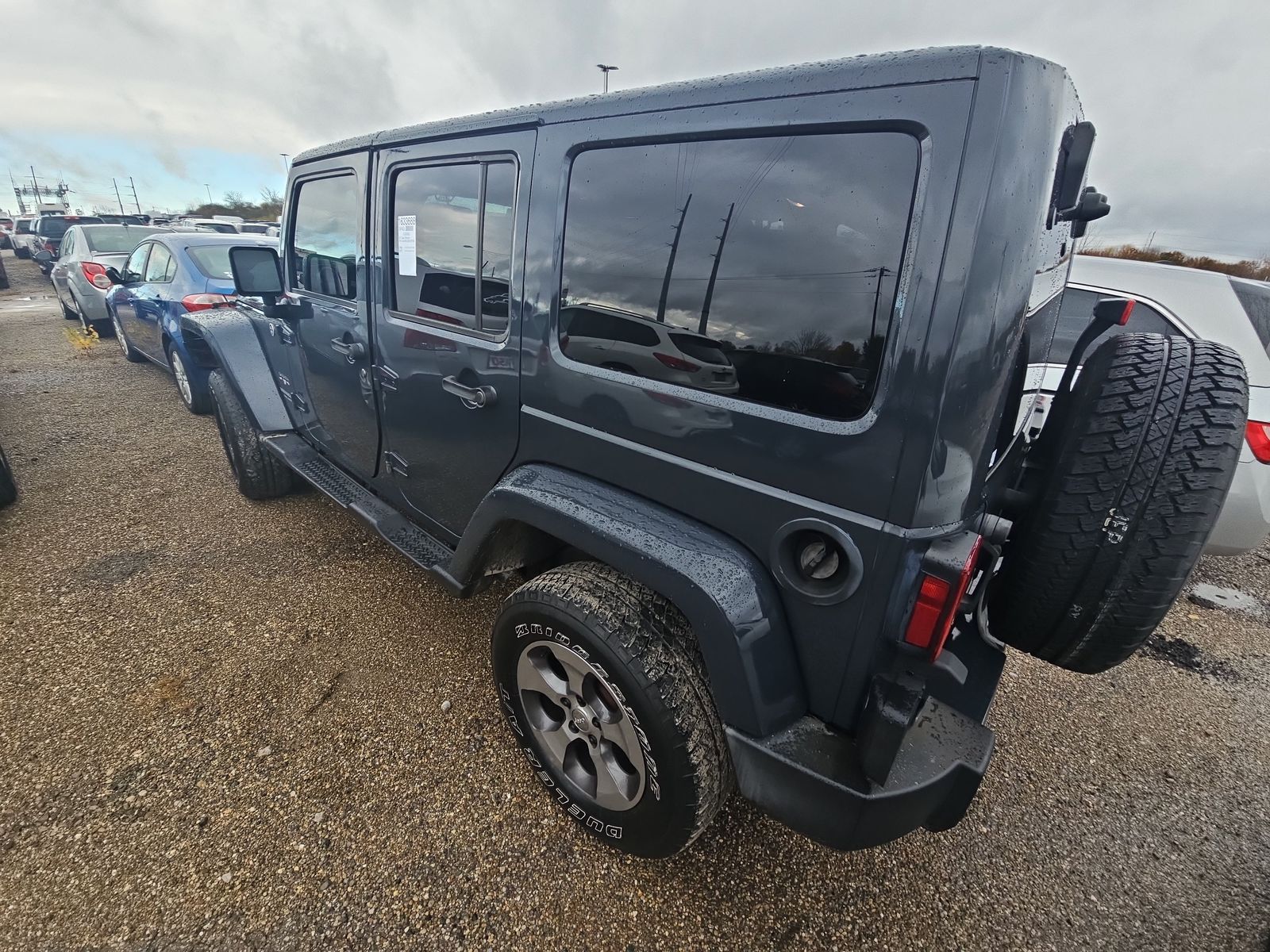 2017 Jeep Wrangler Unlimited Sahara AWD