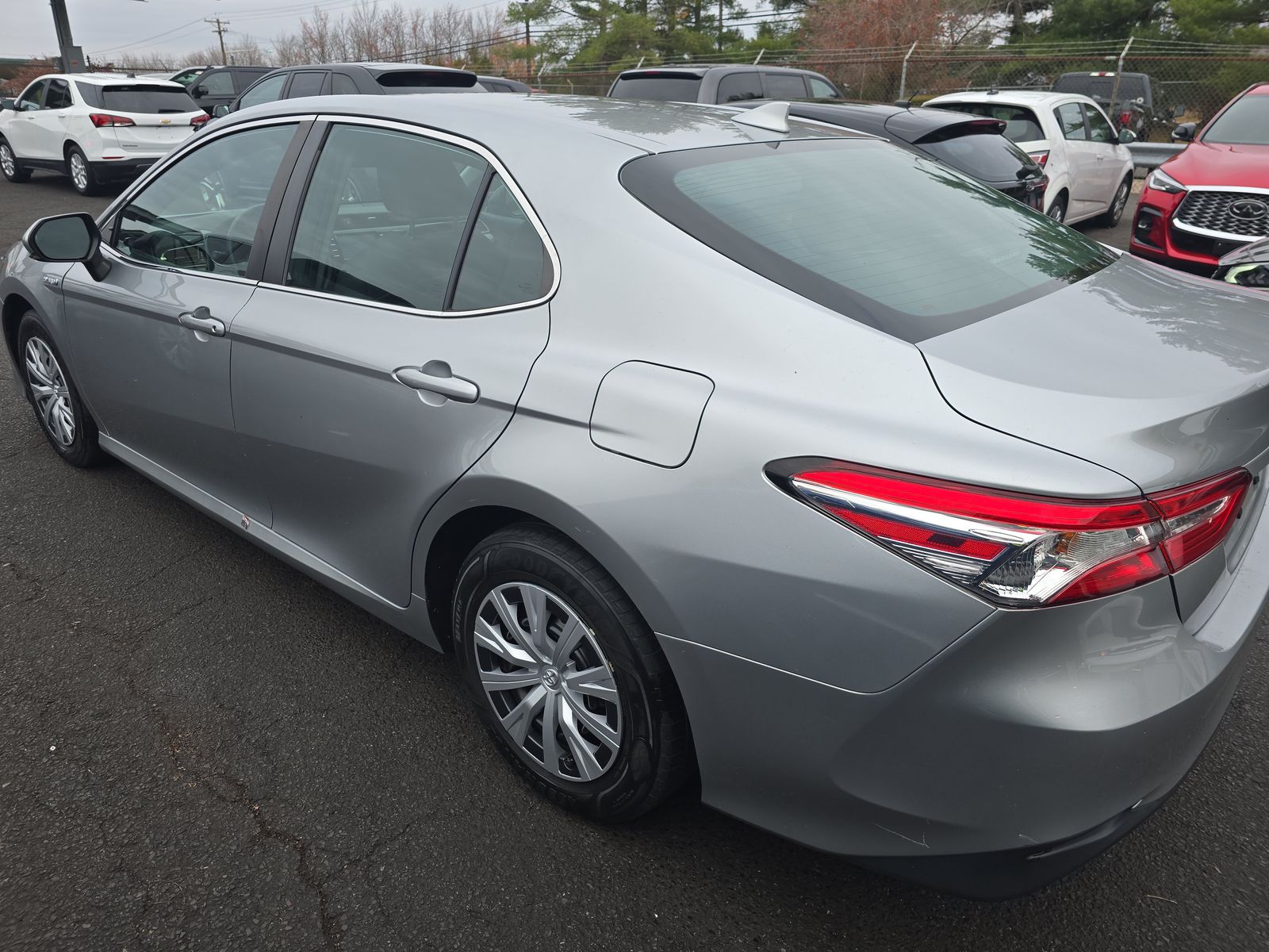 2020 Toyota Camry Hybrid LE FWD