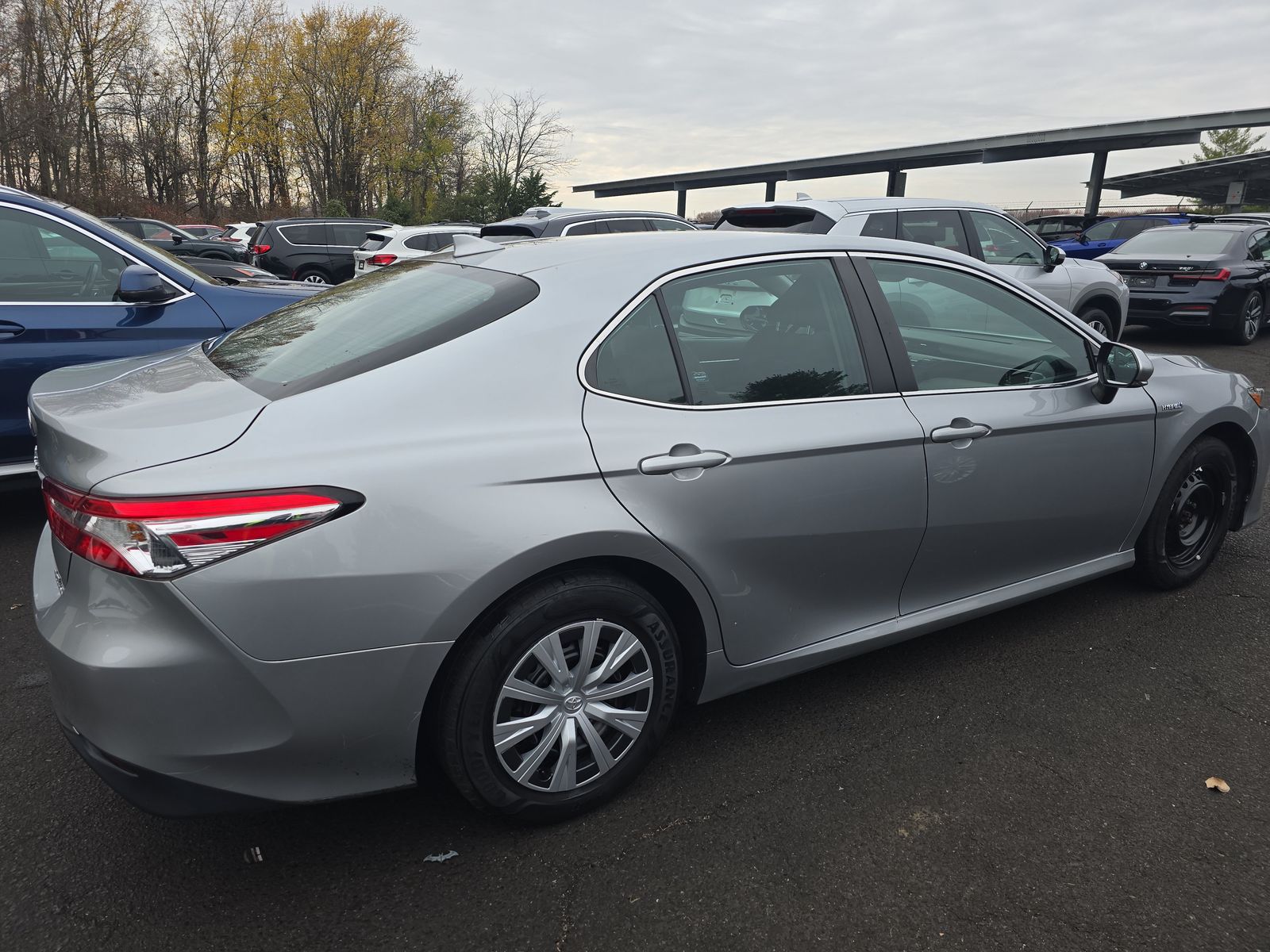 2020 Toyota Camry Hybrid LE FWD