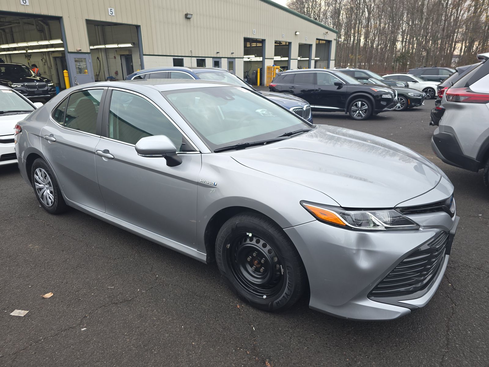 2020 Toyota Camry Hybrid LE FWD