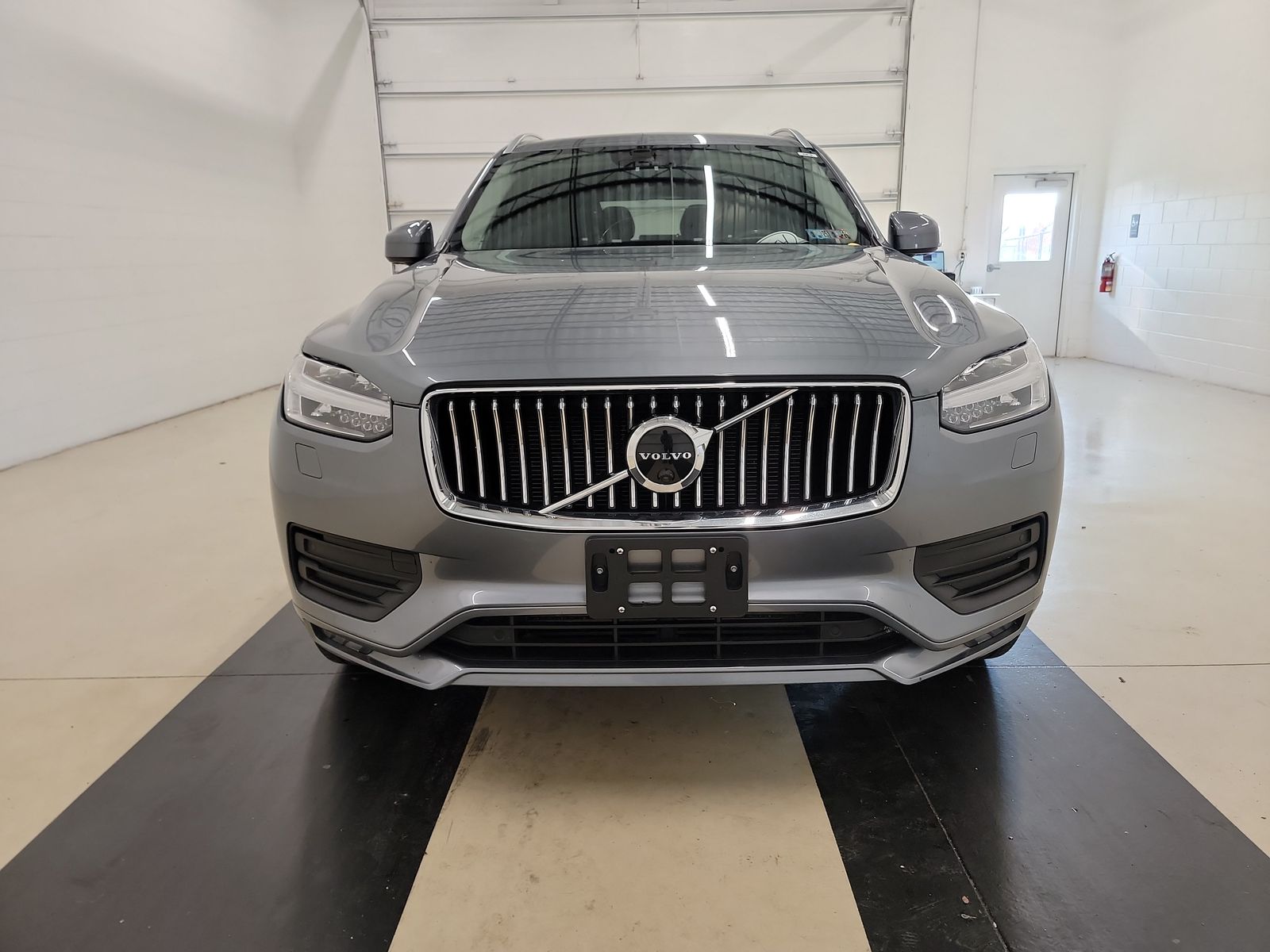 2020 Volvo XC90 T6 Momentum AWD