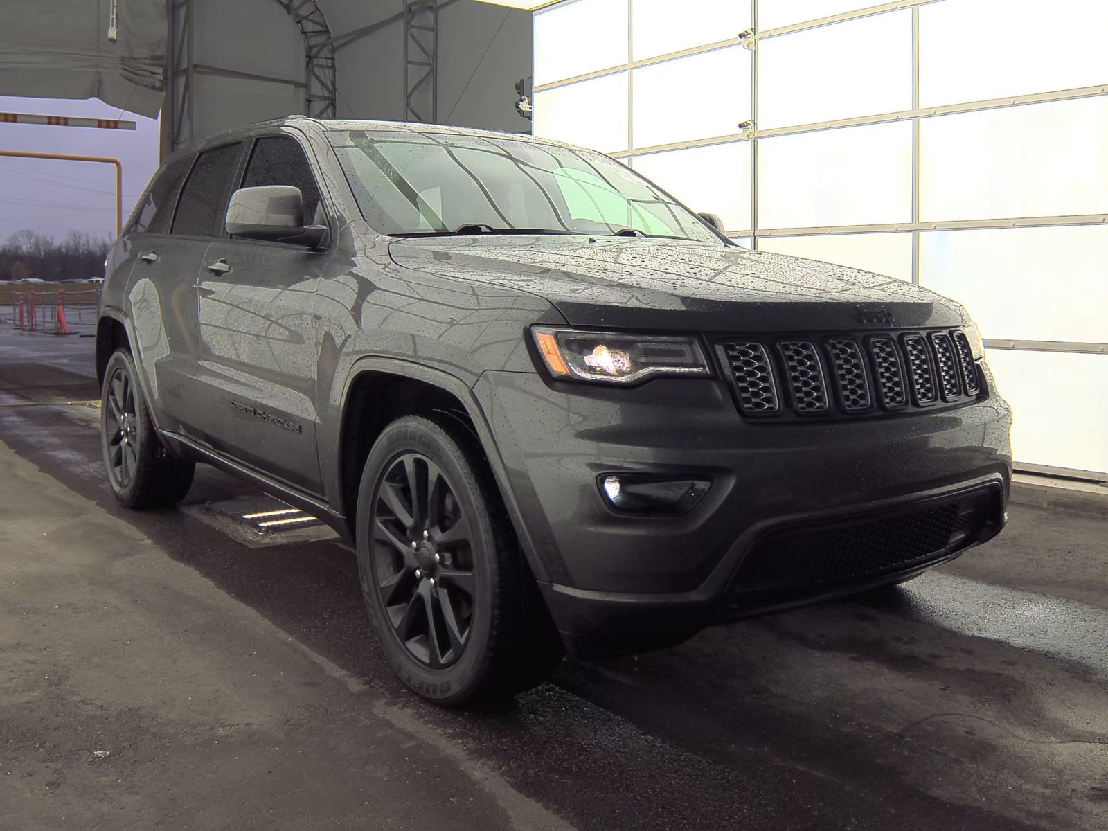 2020 Jeep Grand Cherokee Laredo Altitude Edition RWD