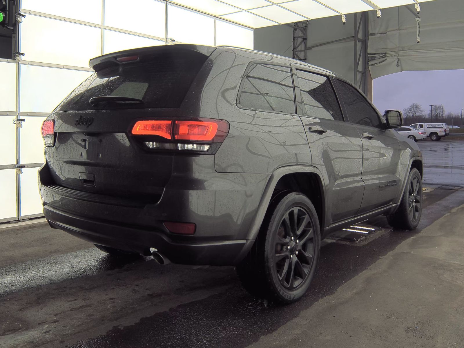 2020 Jeep Grand Cherokee Laredo Altitude Edition RWD