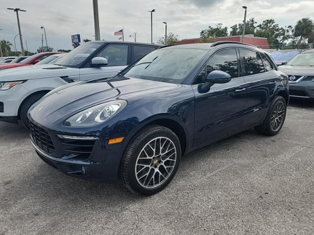 2018 Porsche Macan Base AWD